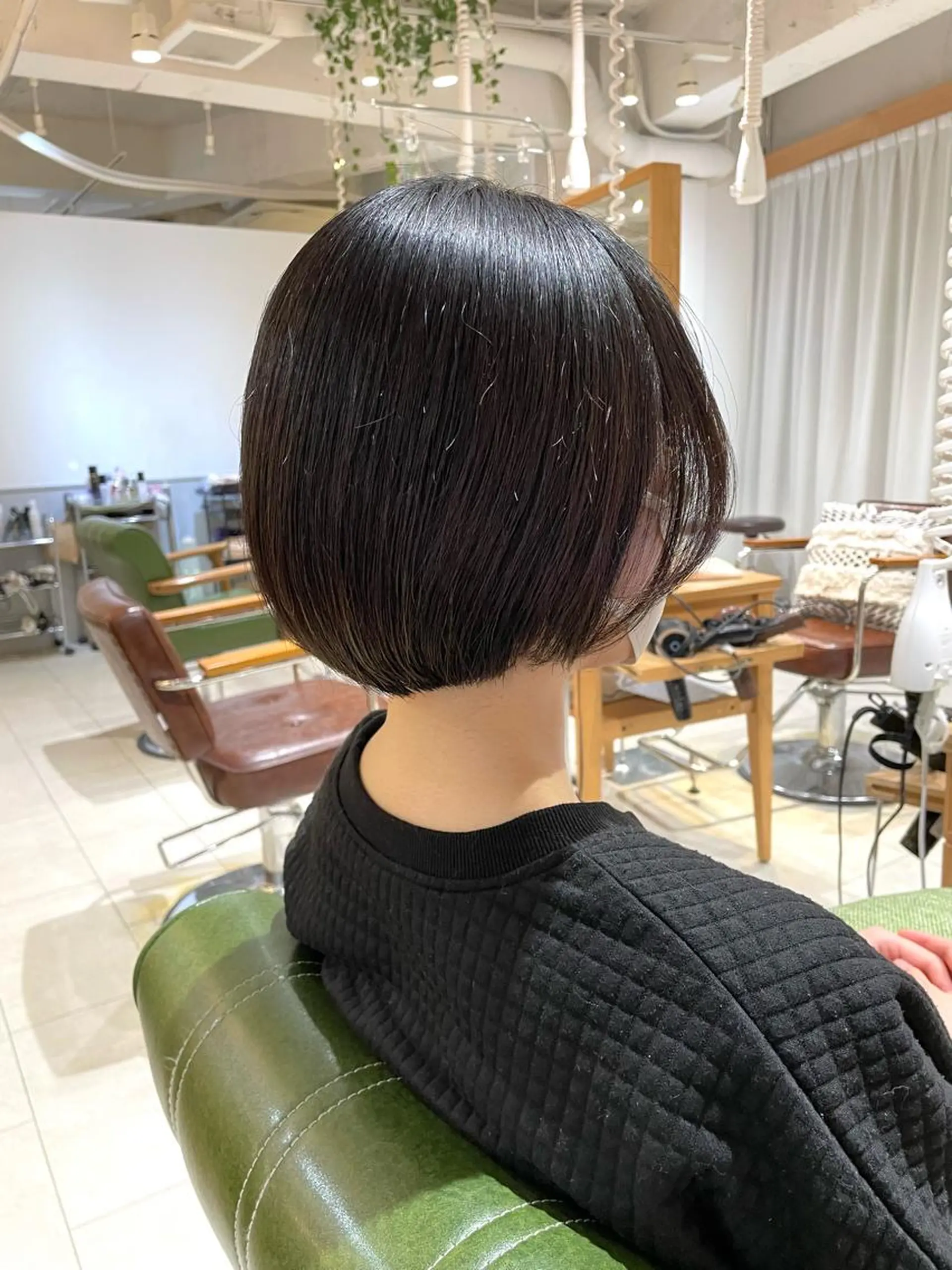 ミディアム カラー カット ヘアカラー トリートメント ヘッドスパ 過去一の柔髪ヘア 🌿einshairのヘアスタイル