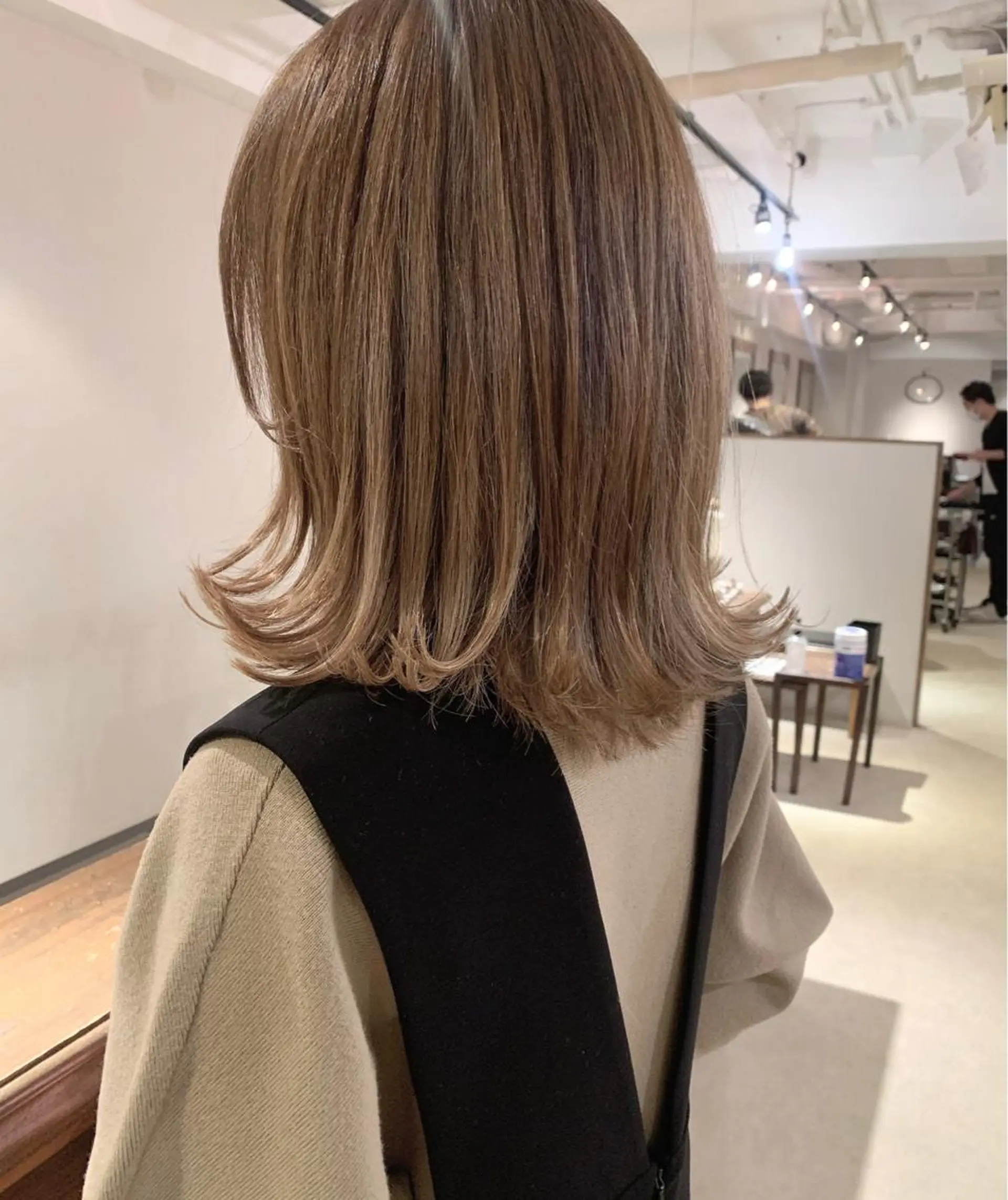 ミディアム カラー 透明感/オリーブ/ グレージュ/YUKAのヘアスタイル