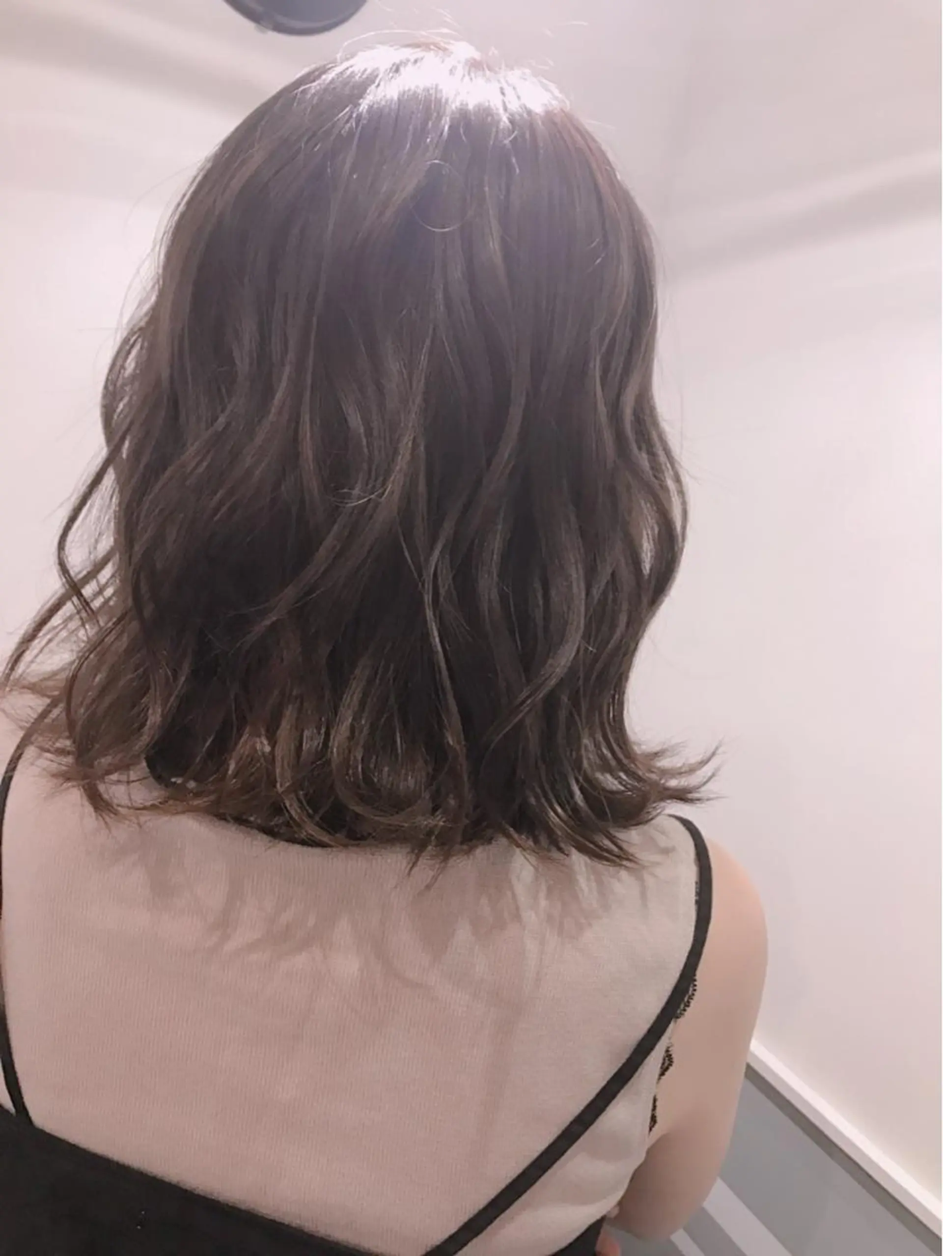 ミディアム カラー 透明感カラー ハイライトカラー ハイライト ヤマナカ エリカのヘアスタイル