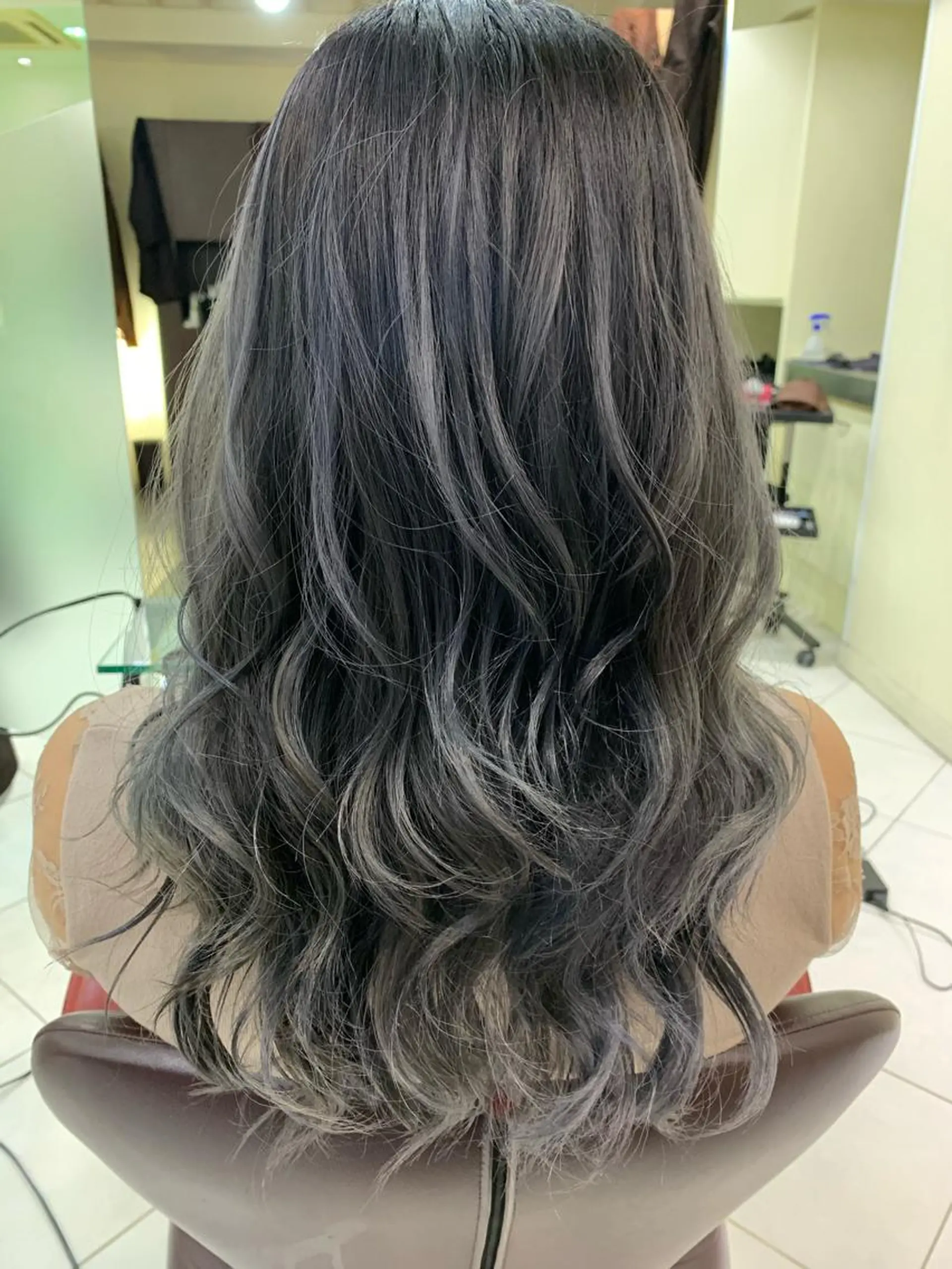 ロング カラー 春日 力のヘアスタイル