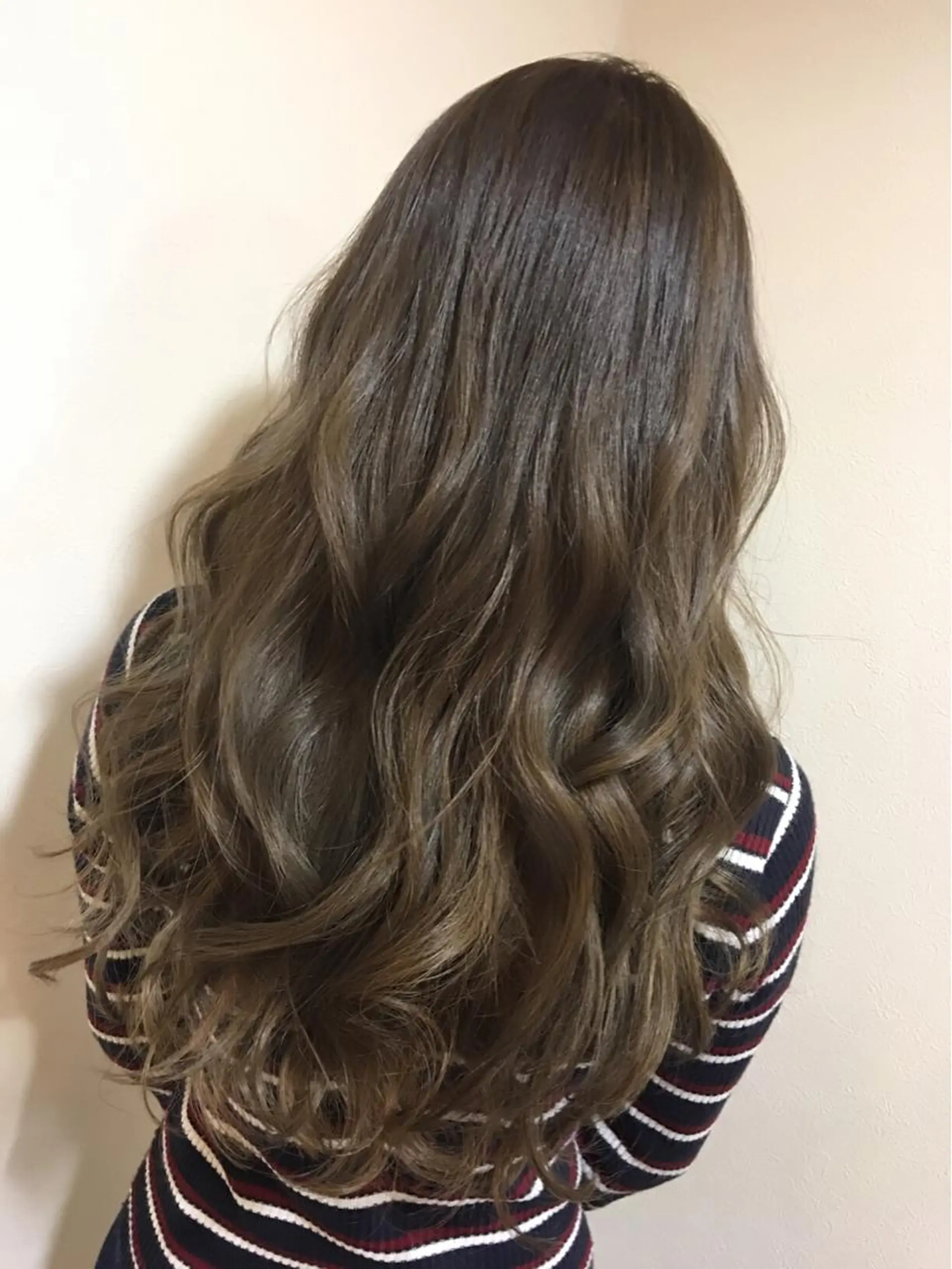 ロング ヤマグチ ヒカルのヘアスタイル