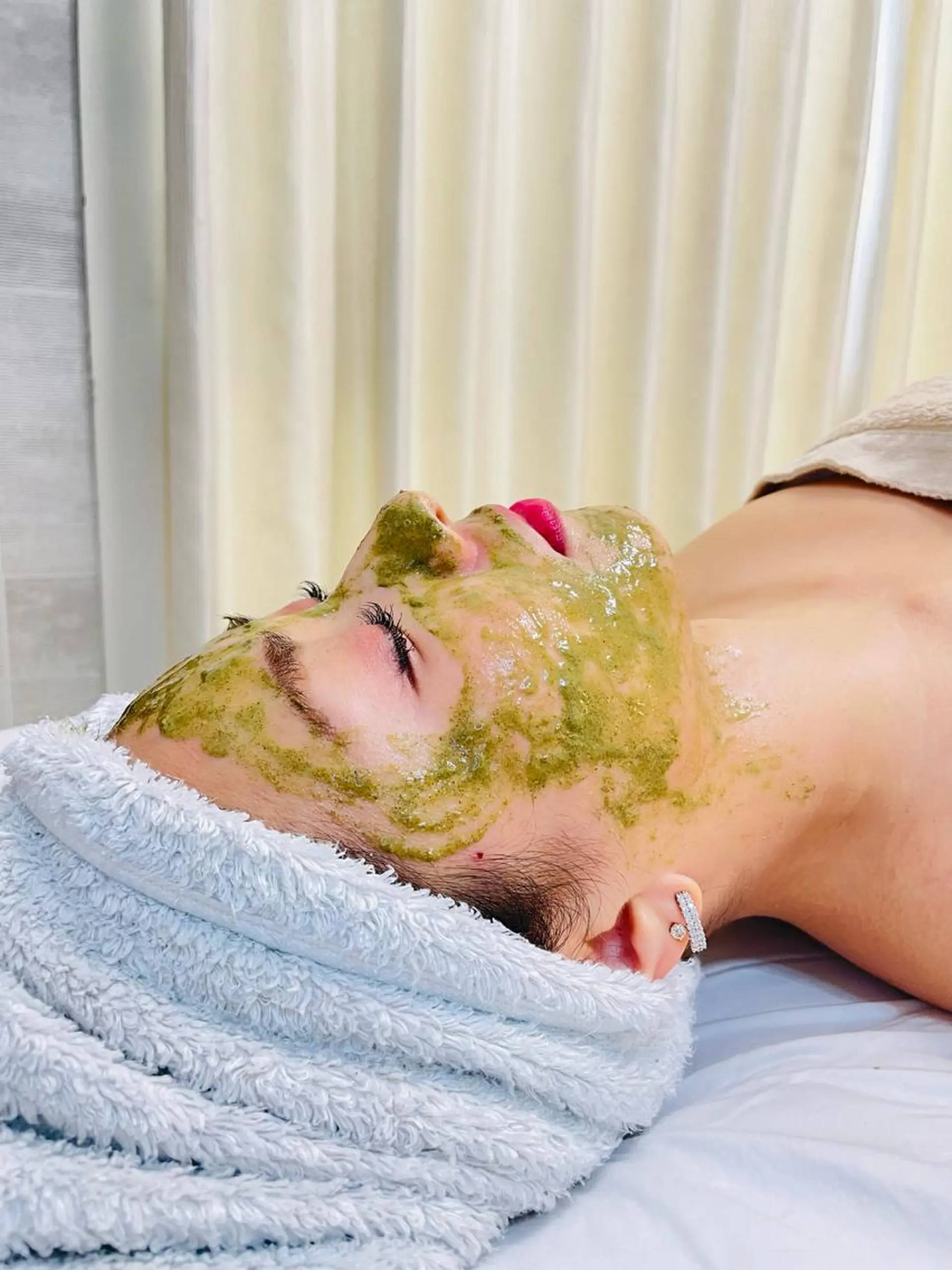 美容鍼灸サロン mahoroba院長のエステ・リラクイメージ