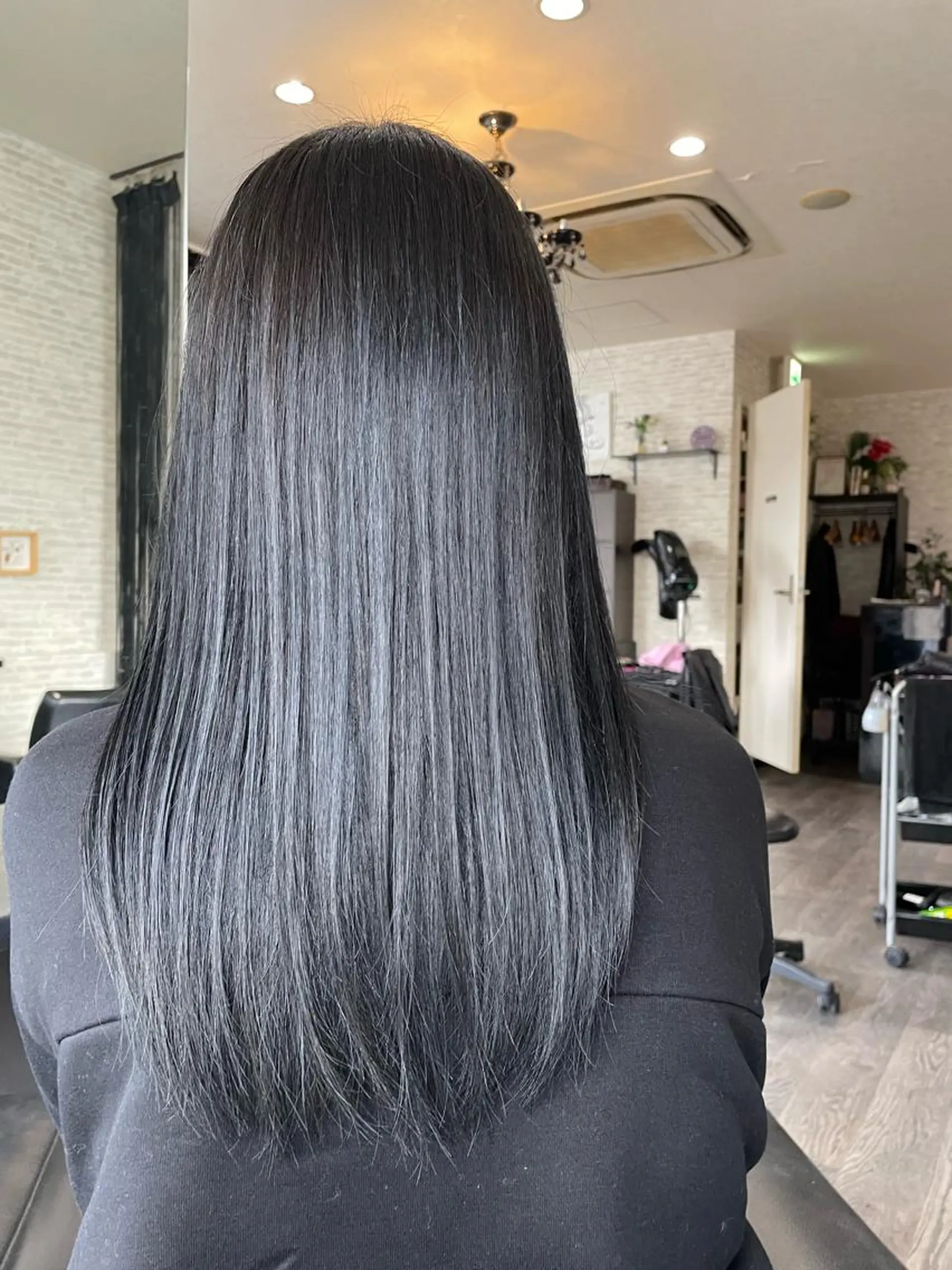 ロング トリートメント ヘアカラー 【Lilly】成田 紗英のヘアスタイル