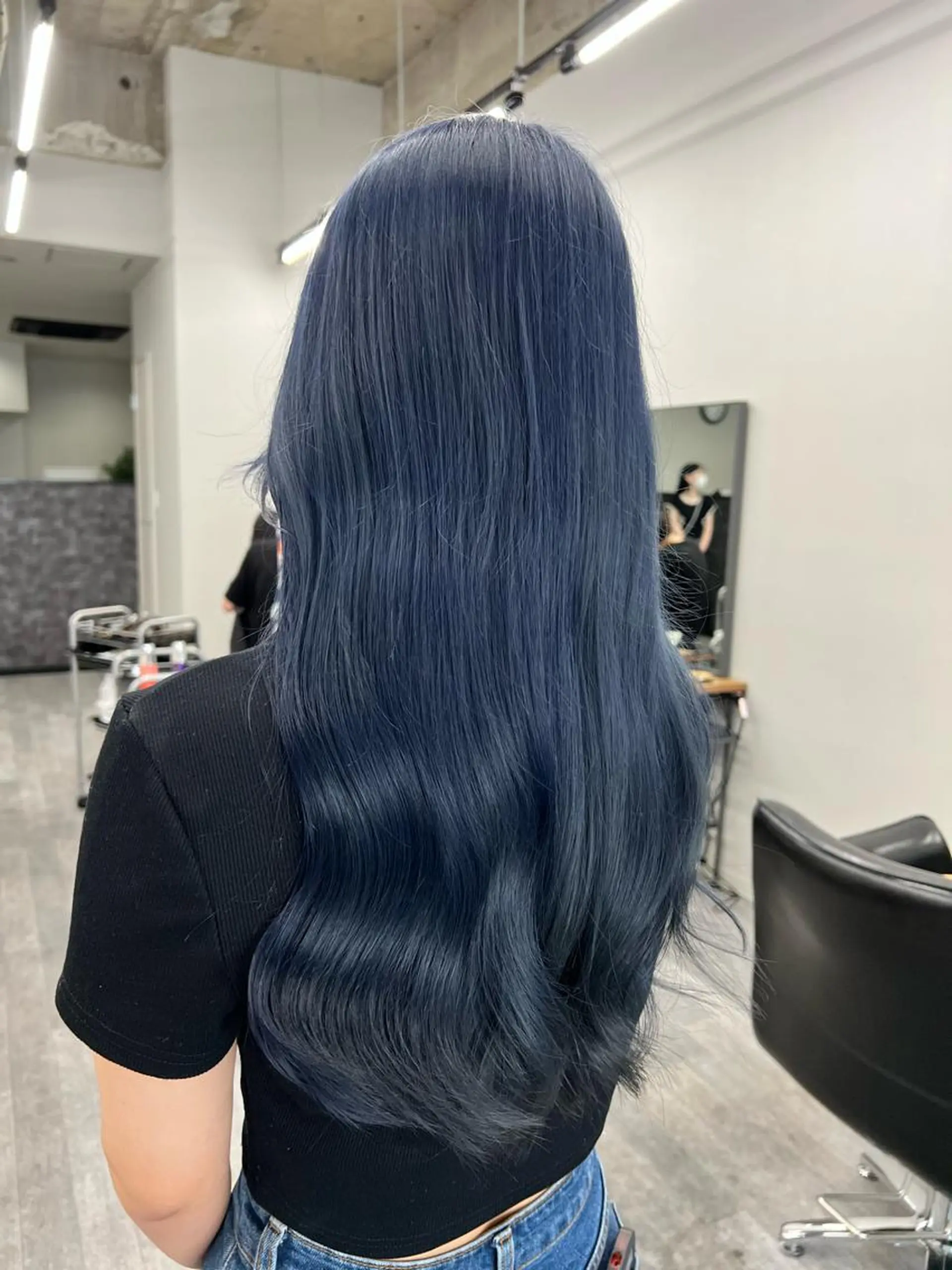 ロング カラー ブルーカラー ヘアカラー けいと髪質改善 全年齢リピート多数のヘアスタイル