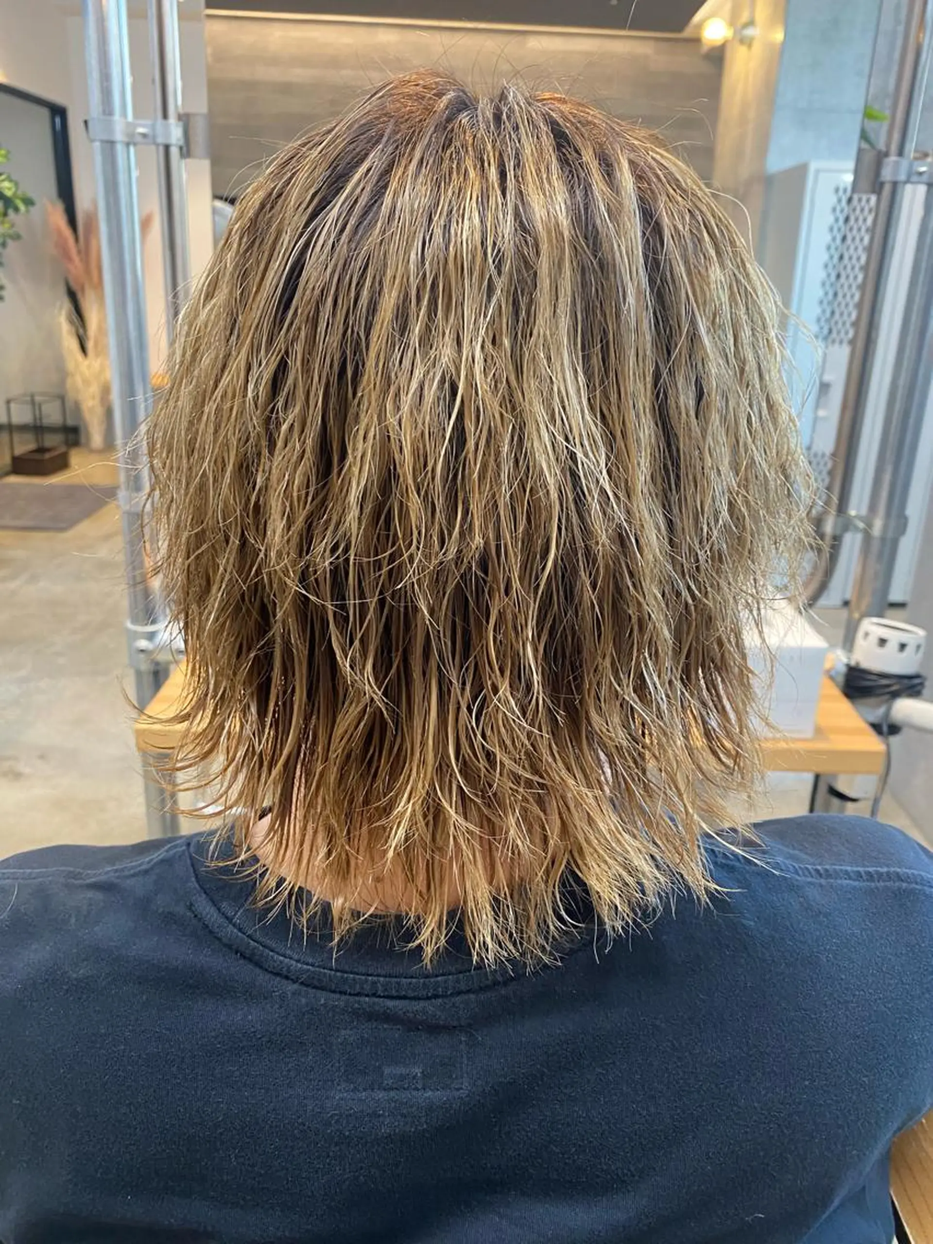 ミディアム カラー パーマ カット パーマ 🌼ハイライト透明感 🌼maiのヘアスタイル