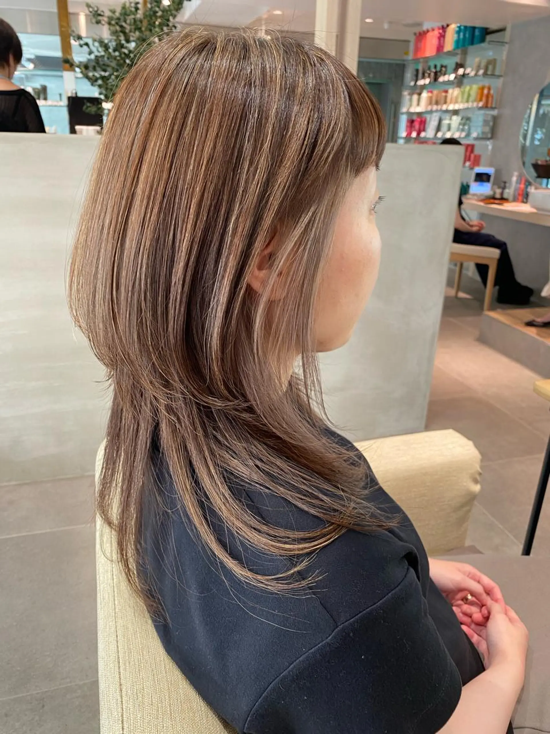 ロング ヒラカホ/ ブリーチ/似合わせのヘアスタイル