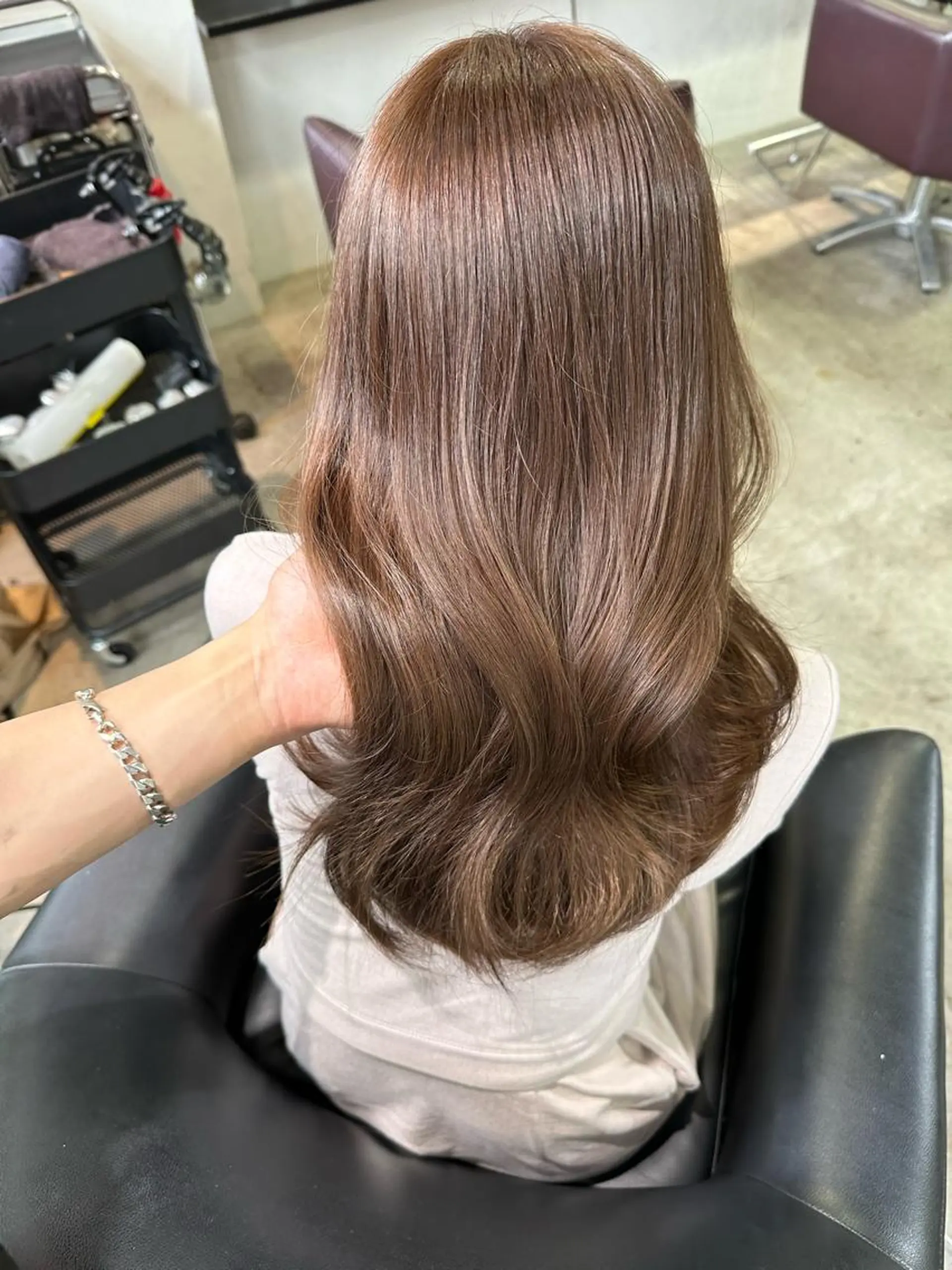 セミロング カラー 透明感カラー イルミナカラー ヘアカラー 韓国風レイヤーカット ryotaのヘアスタイル