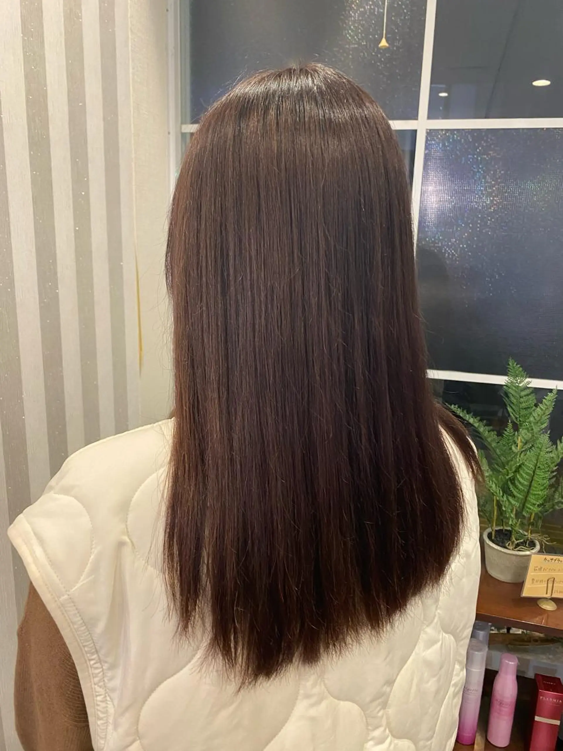 ロング カラー ピンクカラー 佐藤 優衣のヘアスタイル