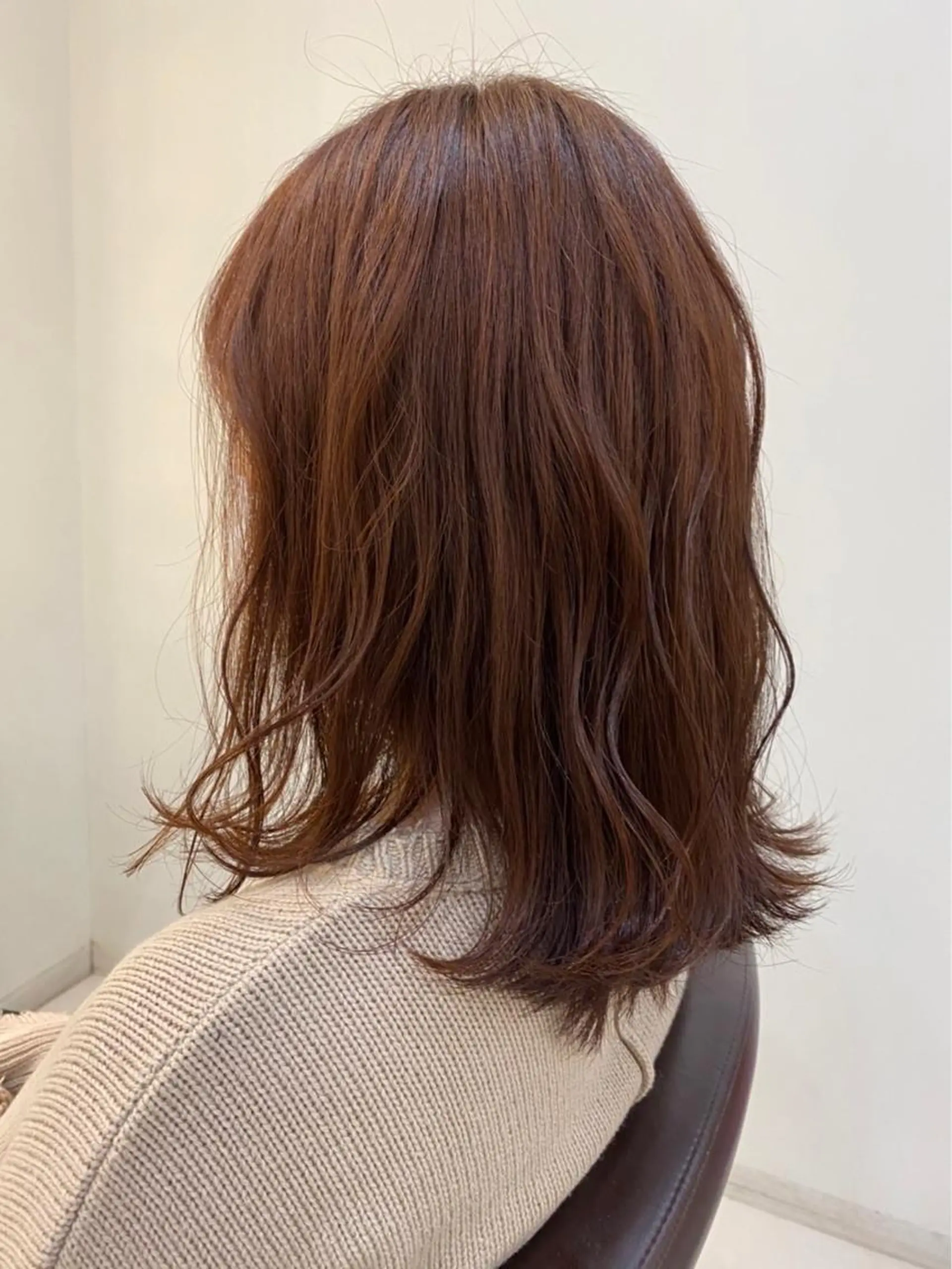 ミディアム くすみ あやなのヘアスタイル