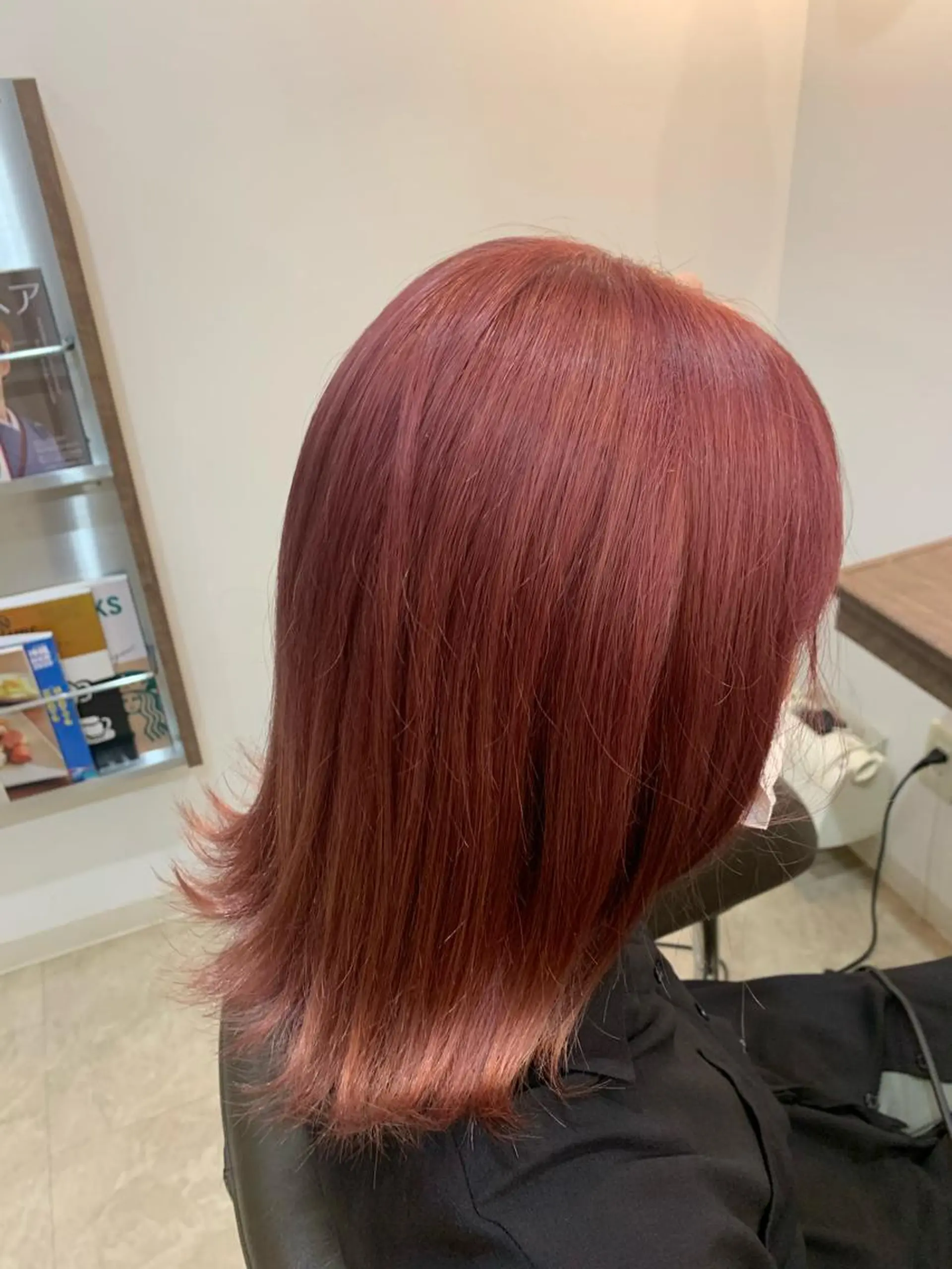 ミディアム カラー ハイトーンカラー ピンクカラー ecru🕊️堀内 眞帆のヘアスタイル