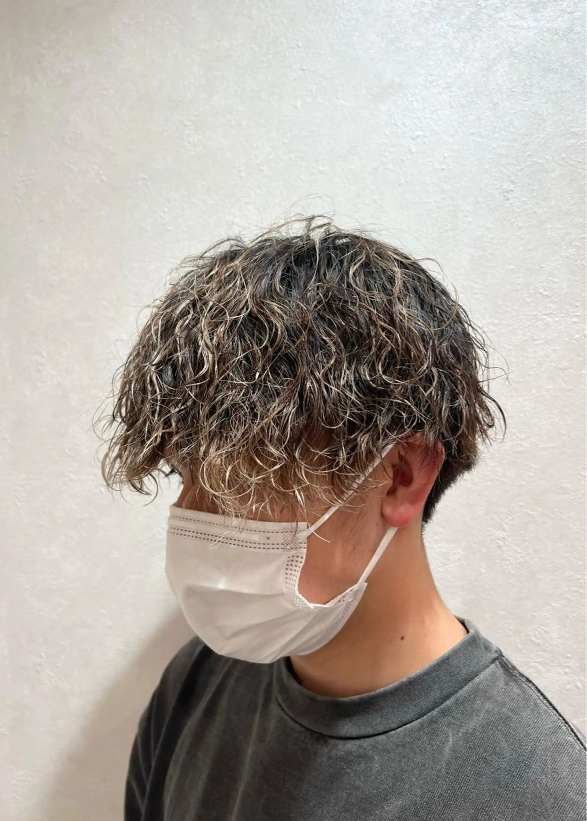 カラー パーマ メンズ フェードカット メンズパーマ スキンフェード 波巻きパーマ スパイラルパーマ 瀬野凌介/メンズ カット/パーマのヘアスタイル