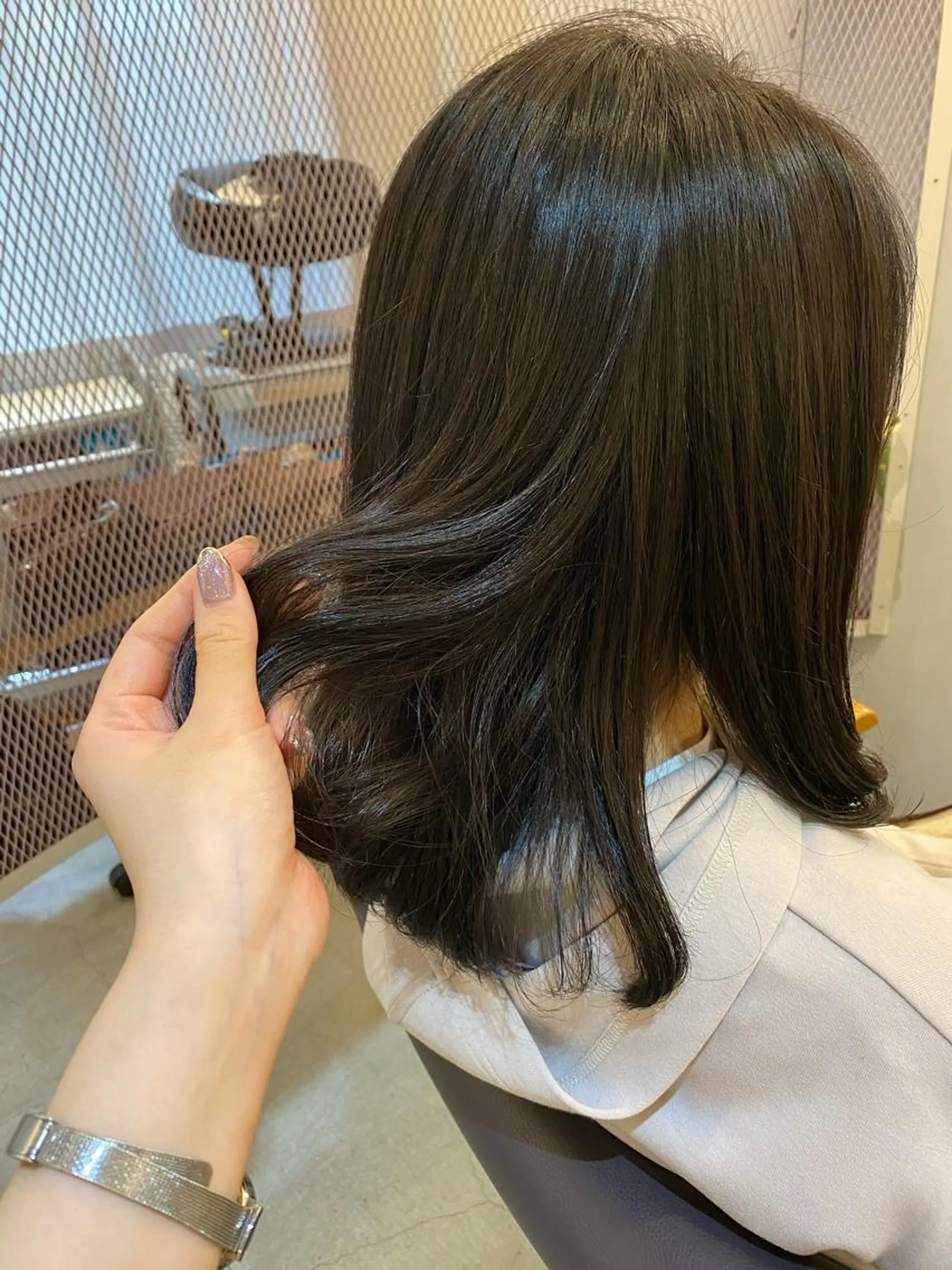 セミロング 顔周りデザイン/ ママ美容師/濱ほのかのヘアスタイル