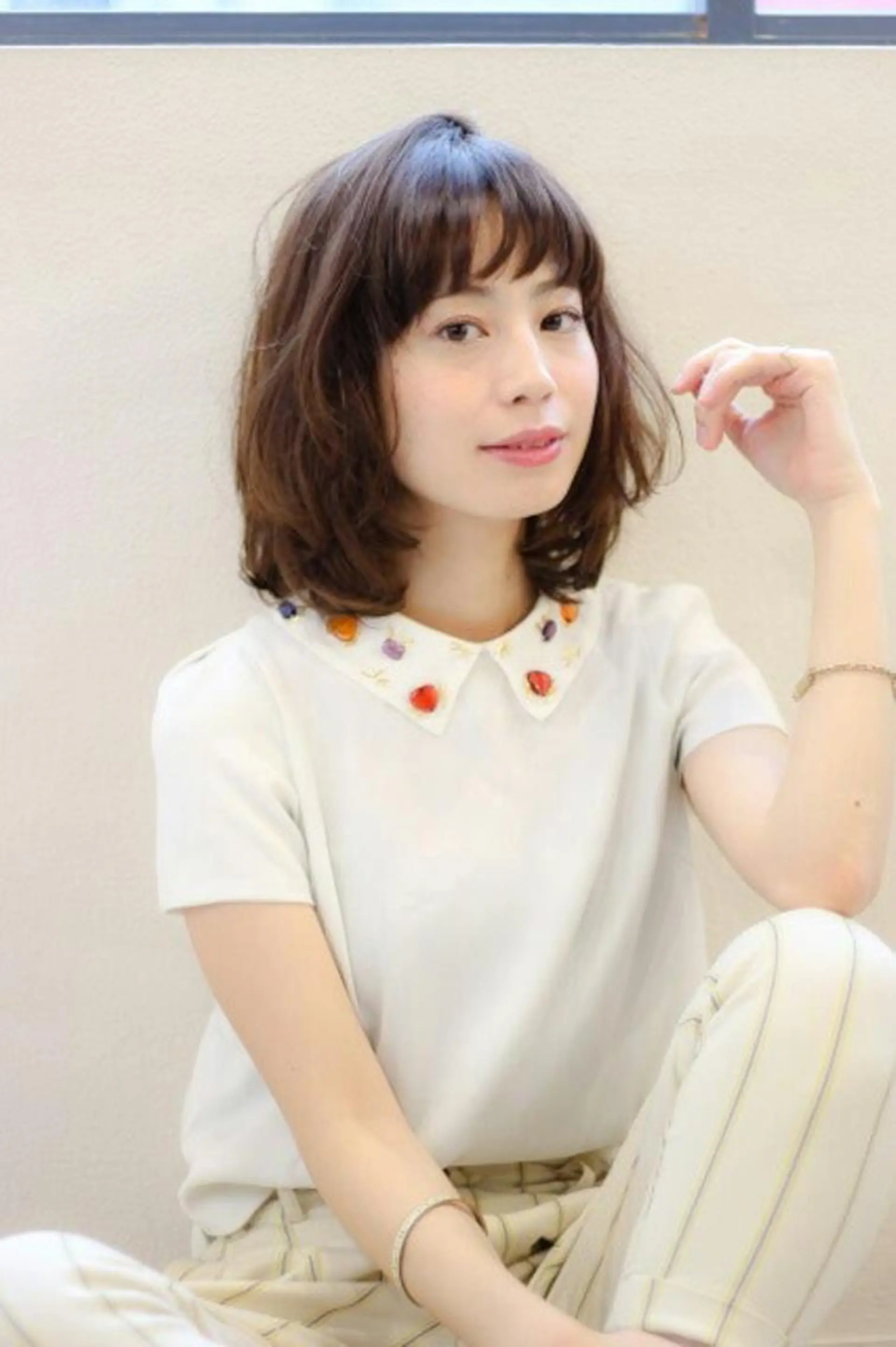 ミディアム 鎌倉 彩のヘアスタイル