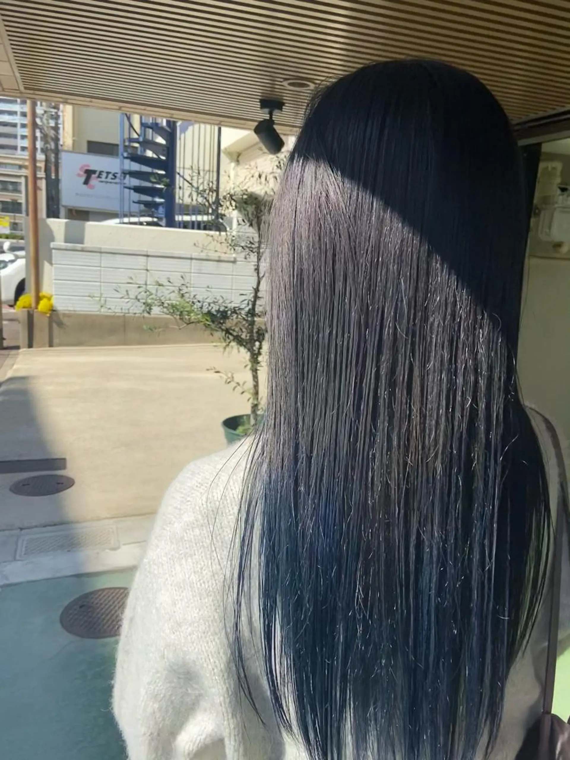 ロング カラー ブリーチ イルミナカラー カット ヘアカラー トリートメント 田中 あやなのヘアスタイル