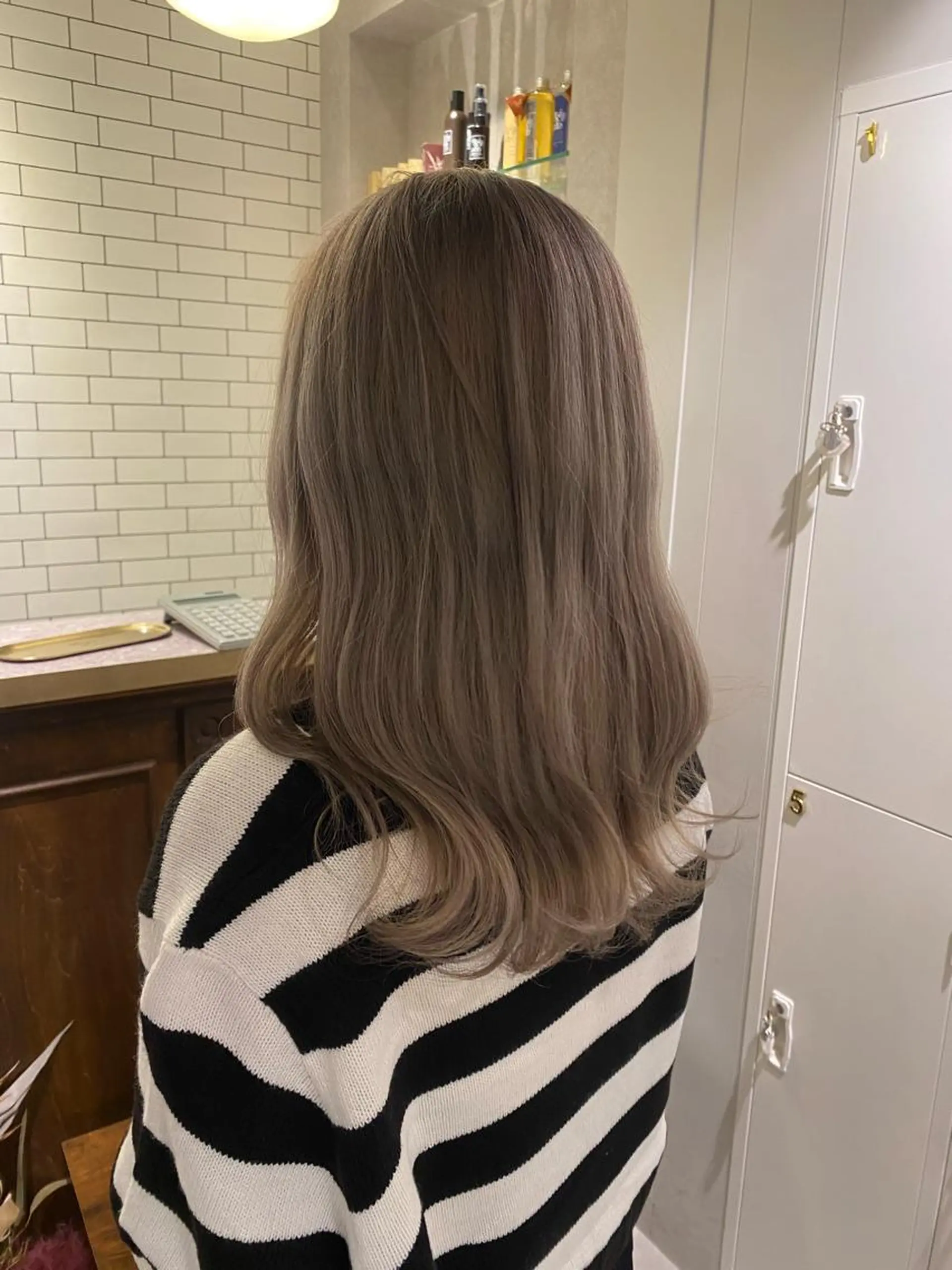 セミロング 中川 花織のヘアスタイル