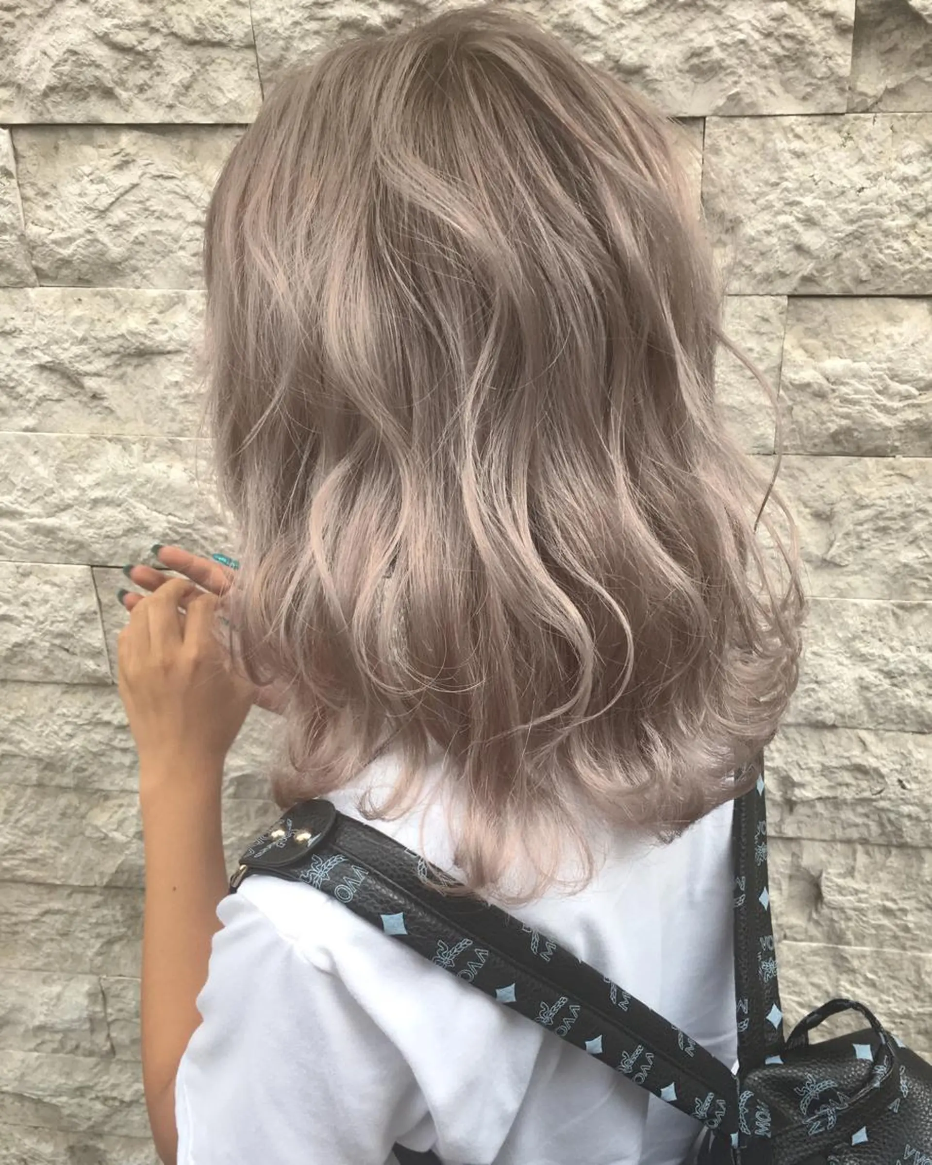 ミディアム カラー ヘアアレンジ エクステの神様 ▫️原島ユウヤ▫️のヘアスタイル