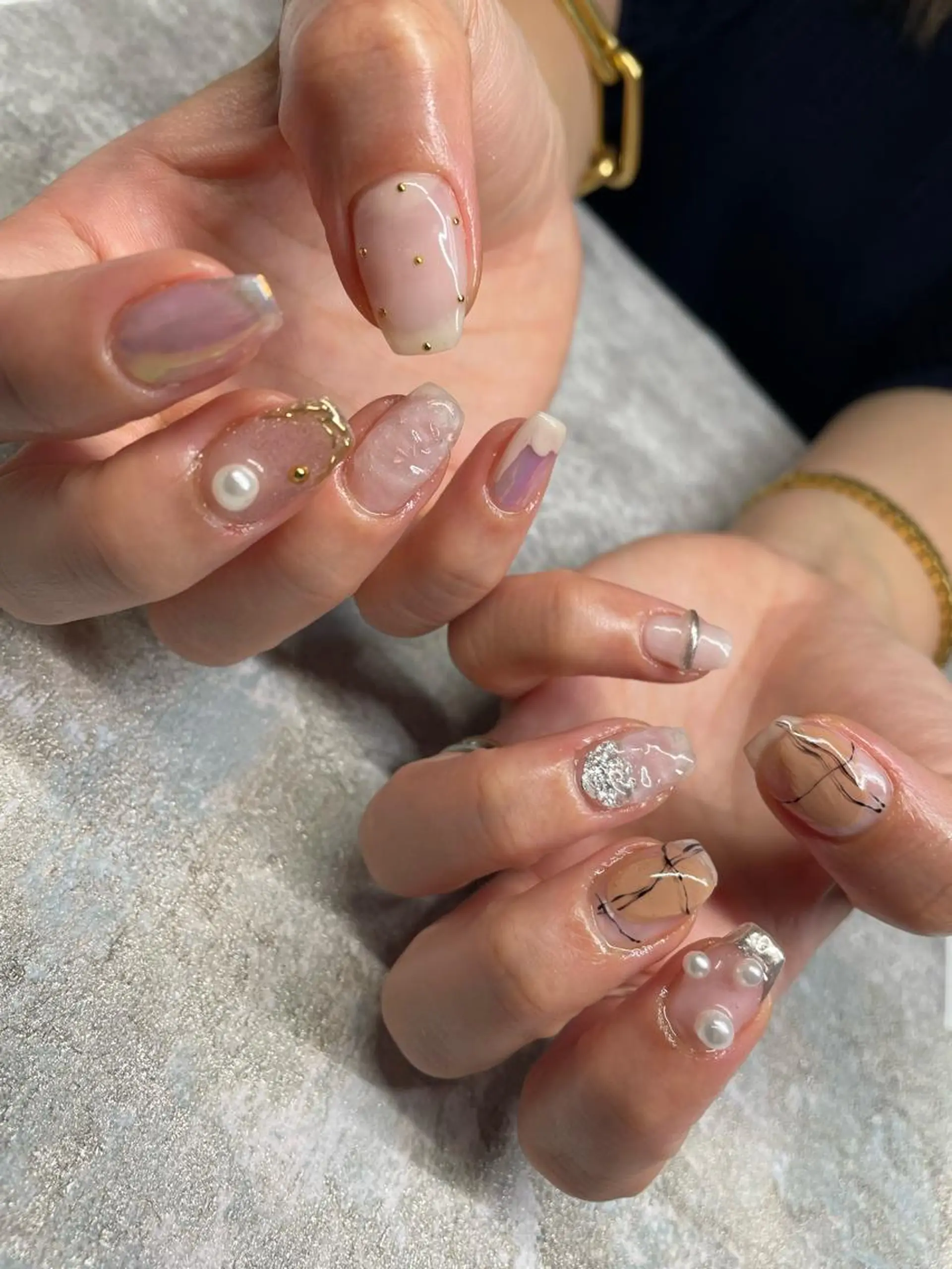 ロング カラー ヘアアレンジ キッズ ネイル マツエク・マツパ アイブロウ 福田 加奈のネイルデザイン