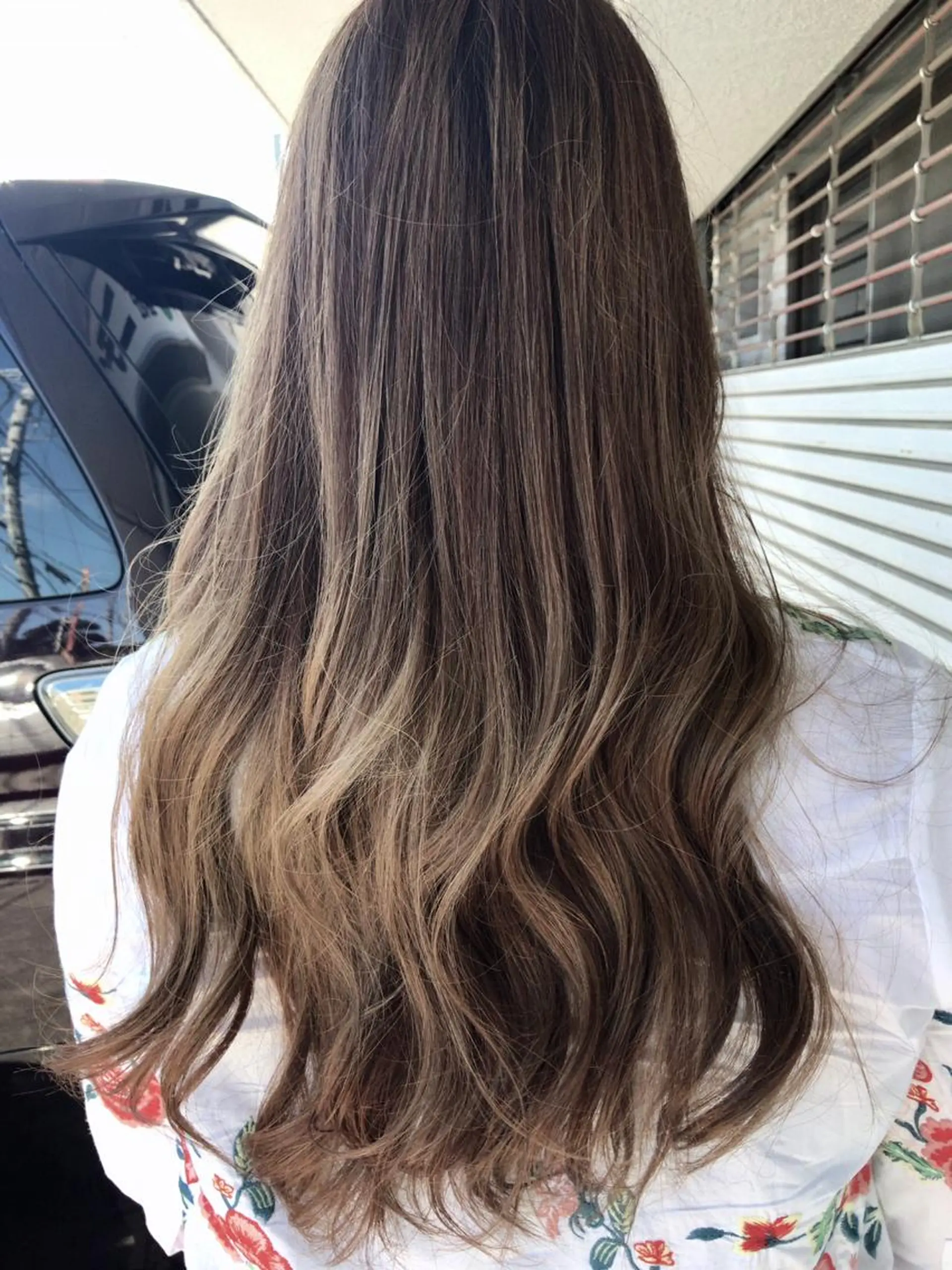 ロング カラー レイヤーカット匠 イソザキノリユキのヘアスタイル