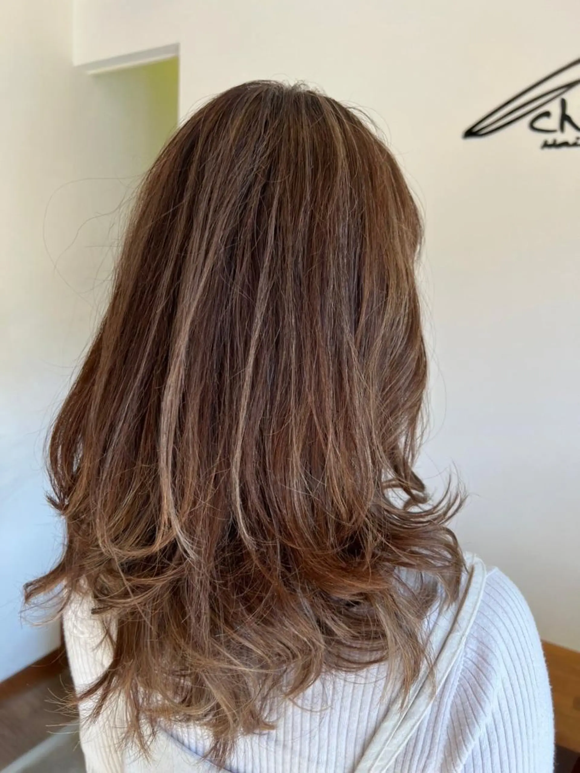 ロング chill out 南塚口本店のヘアスタイル