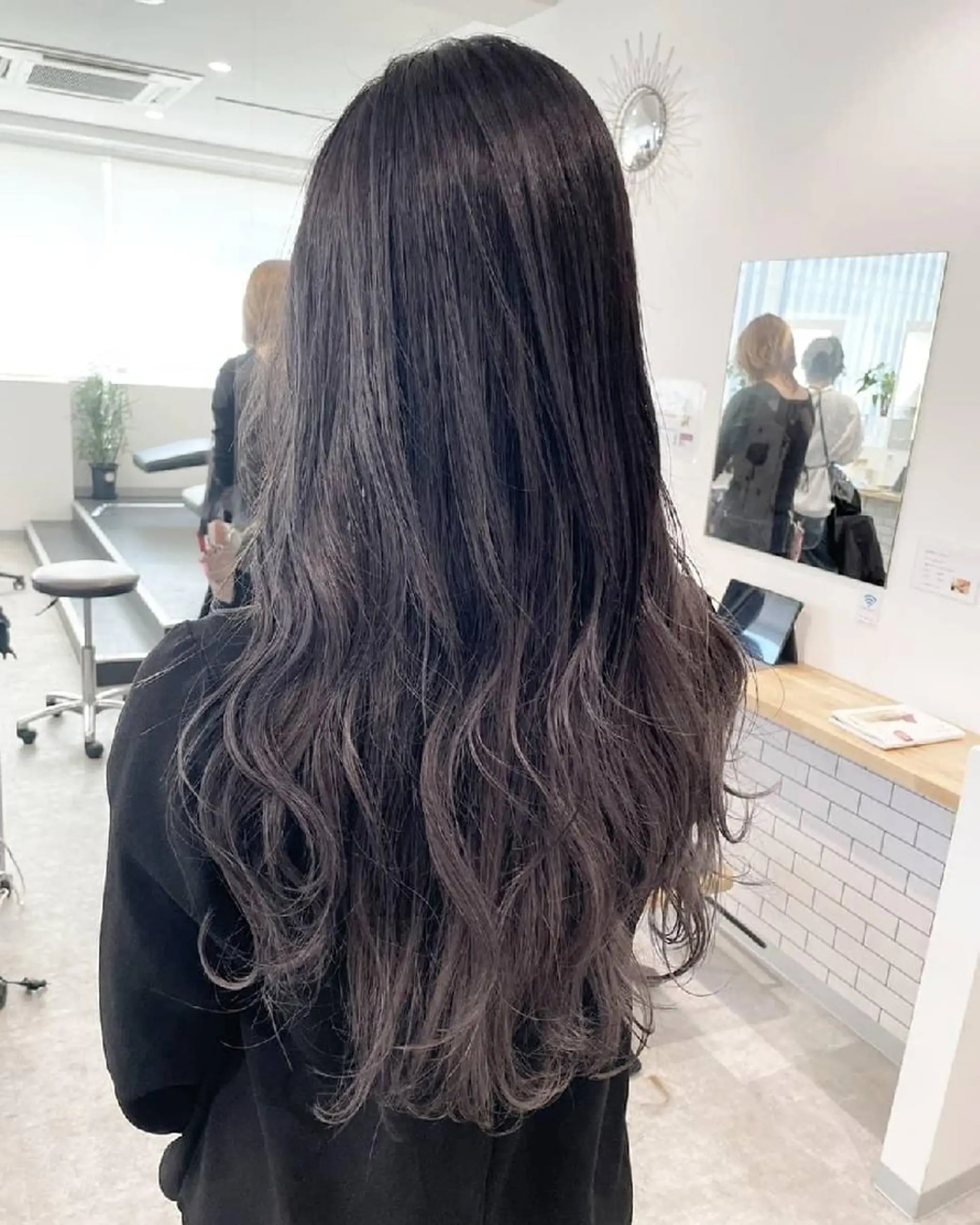 ロング カラー バレイヤージュ レイヤーカット RU RIのヘアスタイル