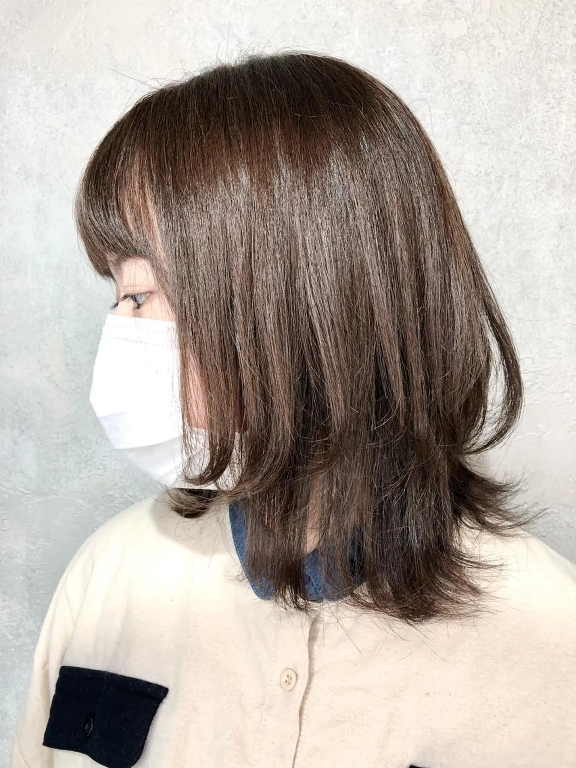 ミディアム 外ハネヘア ウルフカット カット ヘアカラー トリートメント 美髪/髪質改善/艶髪 /CECILのヘアスタイル