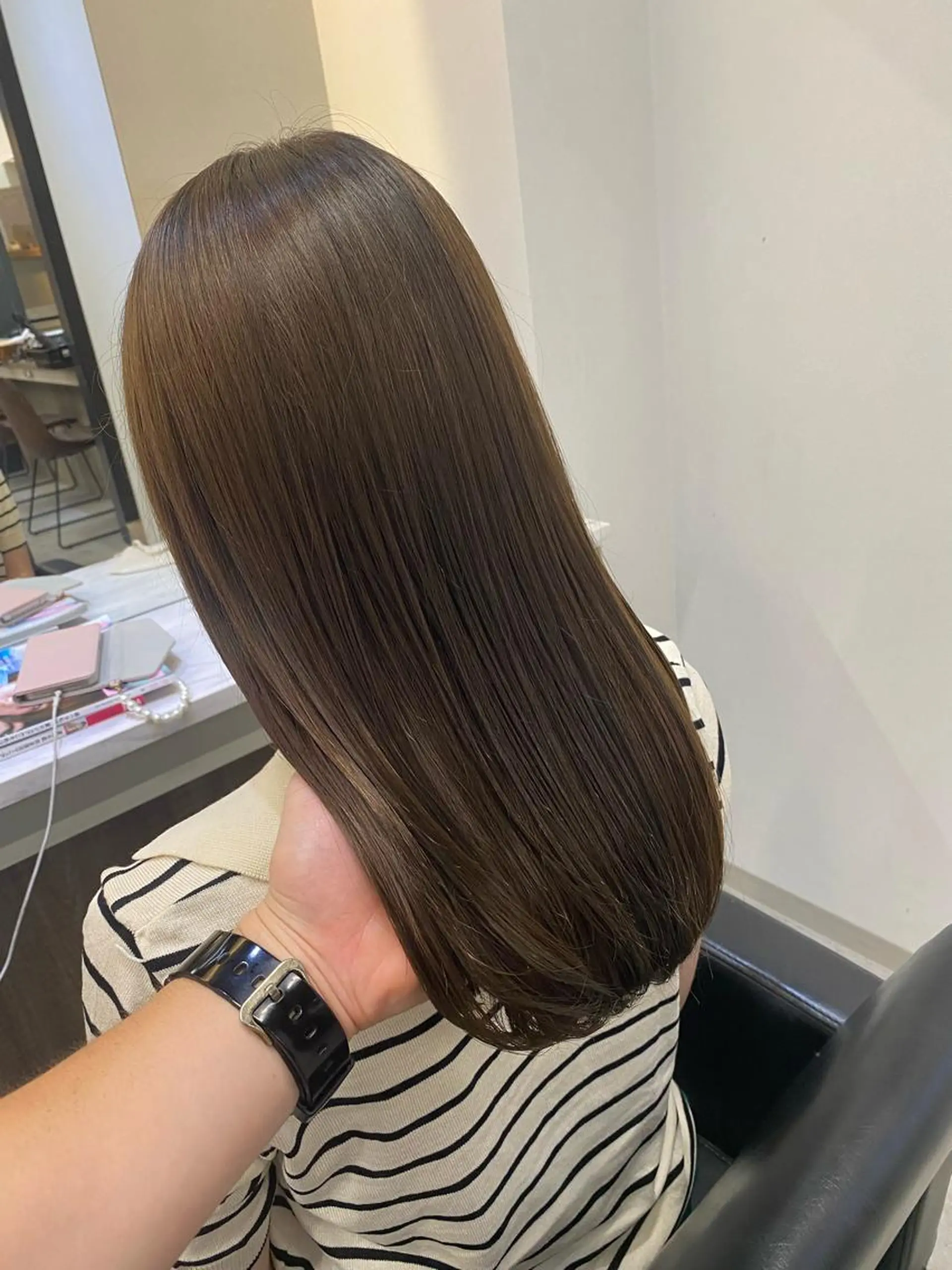 セミロング カラー カット 縮毛矯正 白髪ぼかしハイライト ／レイヤー中島啓太のヘアスタイル