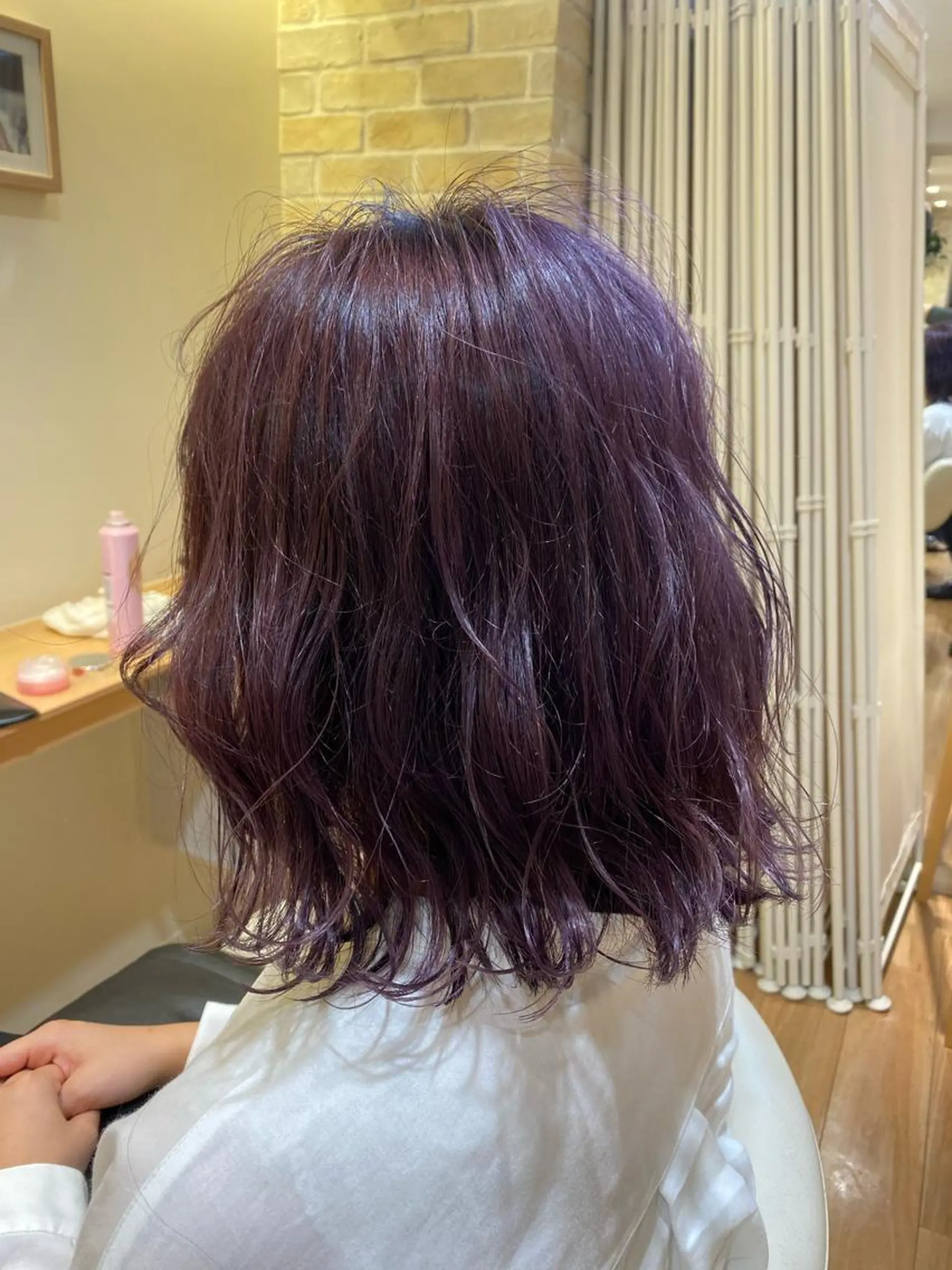 カラー ハイトーンエフェクト ブリーチいち丸のヘアスタイル