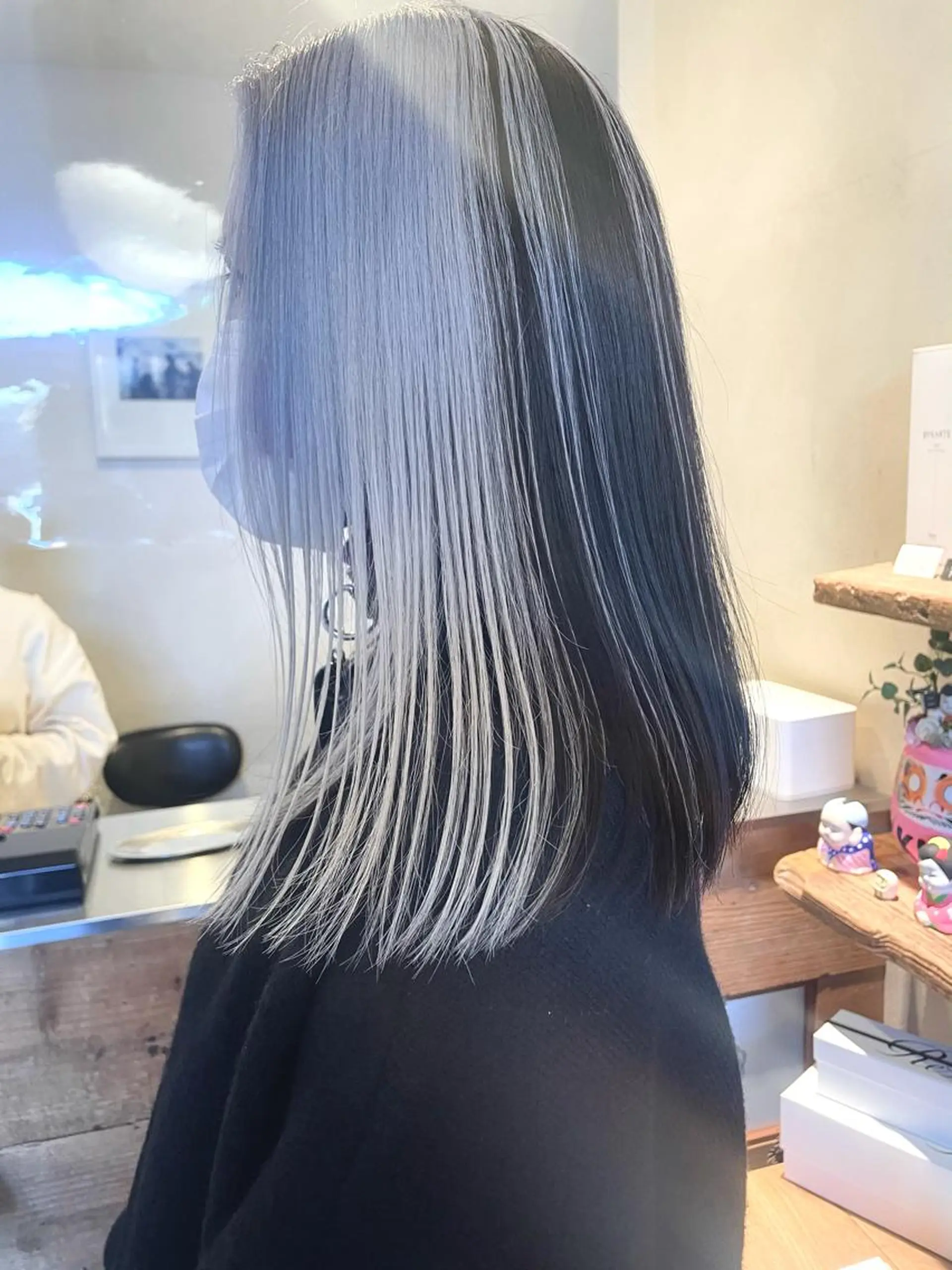 ミディアム カラー ミストバング  フェイスフレーミング ヘアカラー トリートメント ケア剤オタク×海外 ヘア長谷川裕起のヘアスタイル