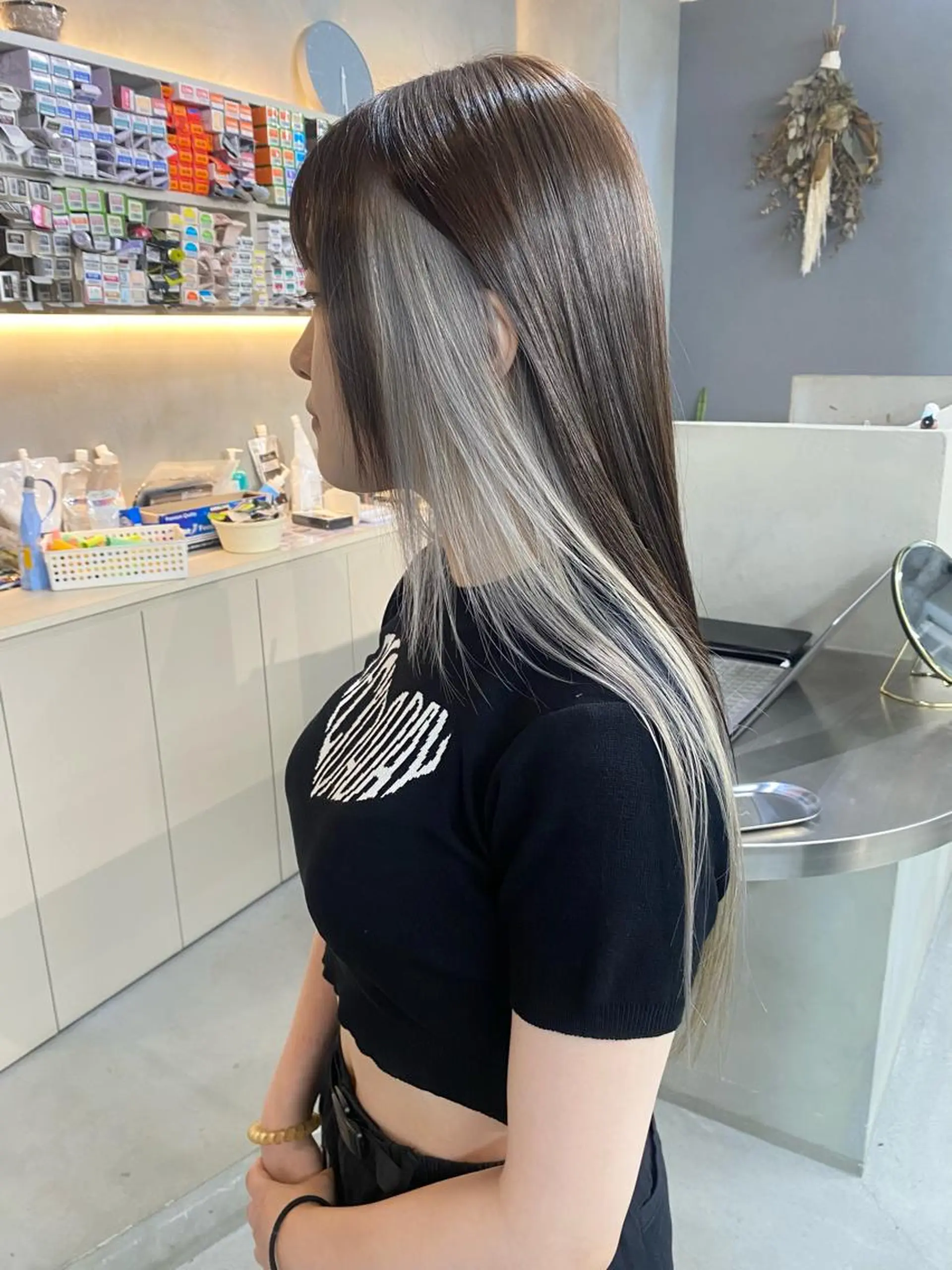 ロング カラー ヘアカラー qulim所属・前橋 姫奈のヘアスタイル