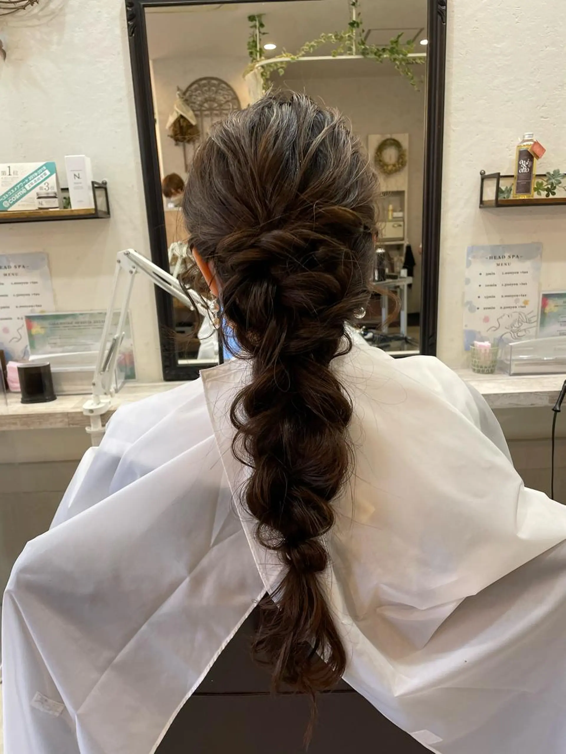 ロング 津田 あかねのヘアスタイル