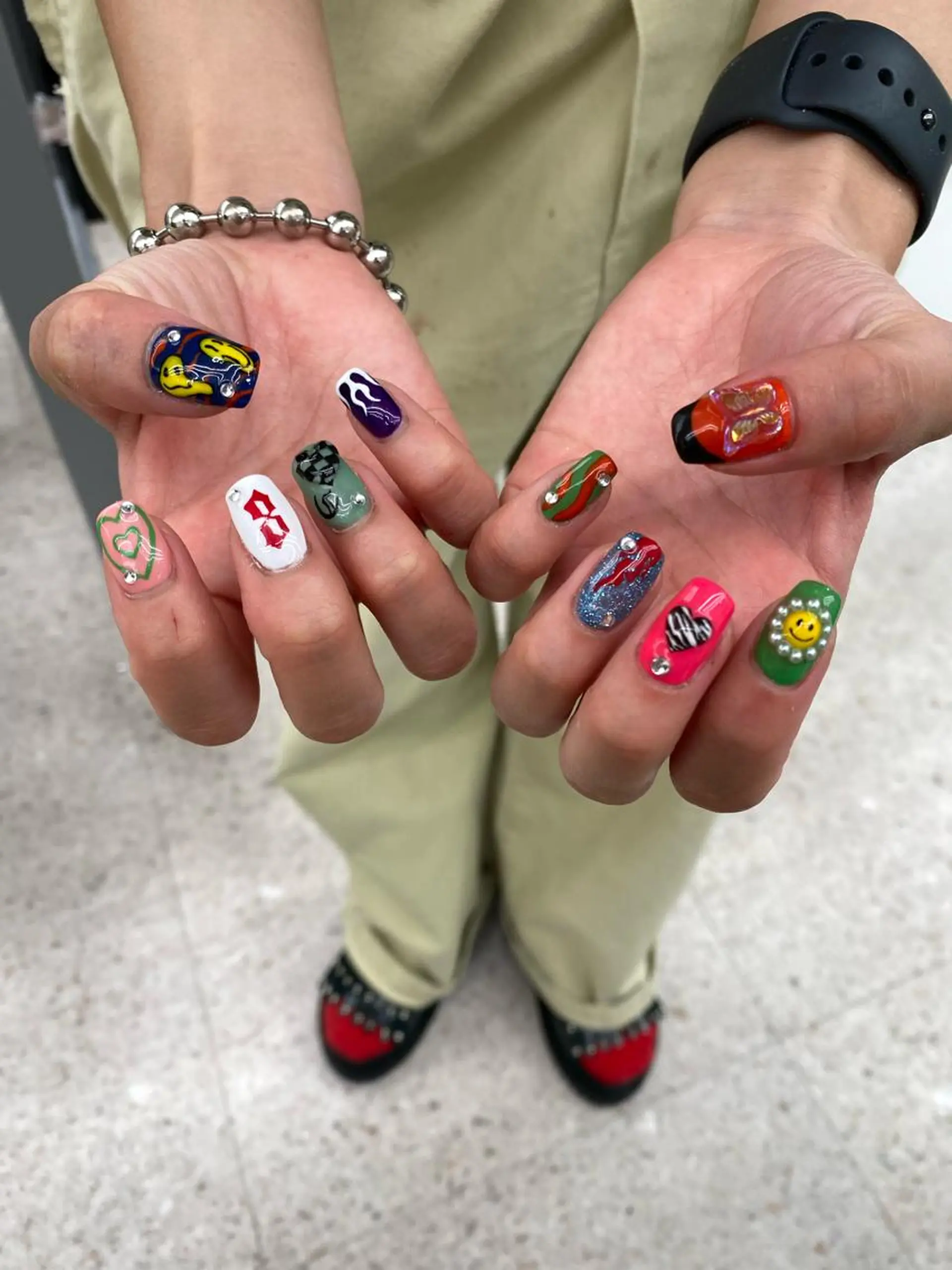 ネイル ハンドネイル レイヤーカット/ 髪質改善/羽柴りくのヘアスタイル