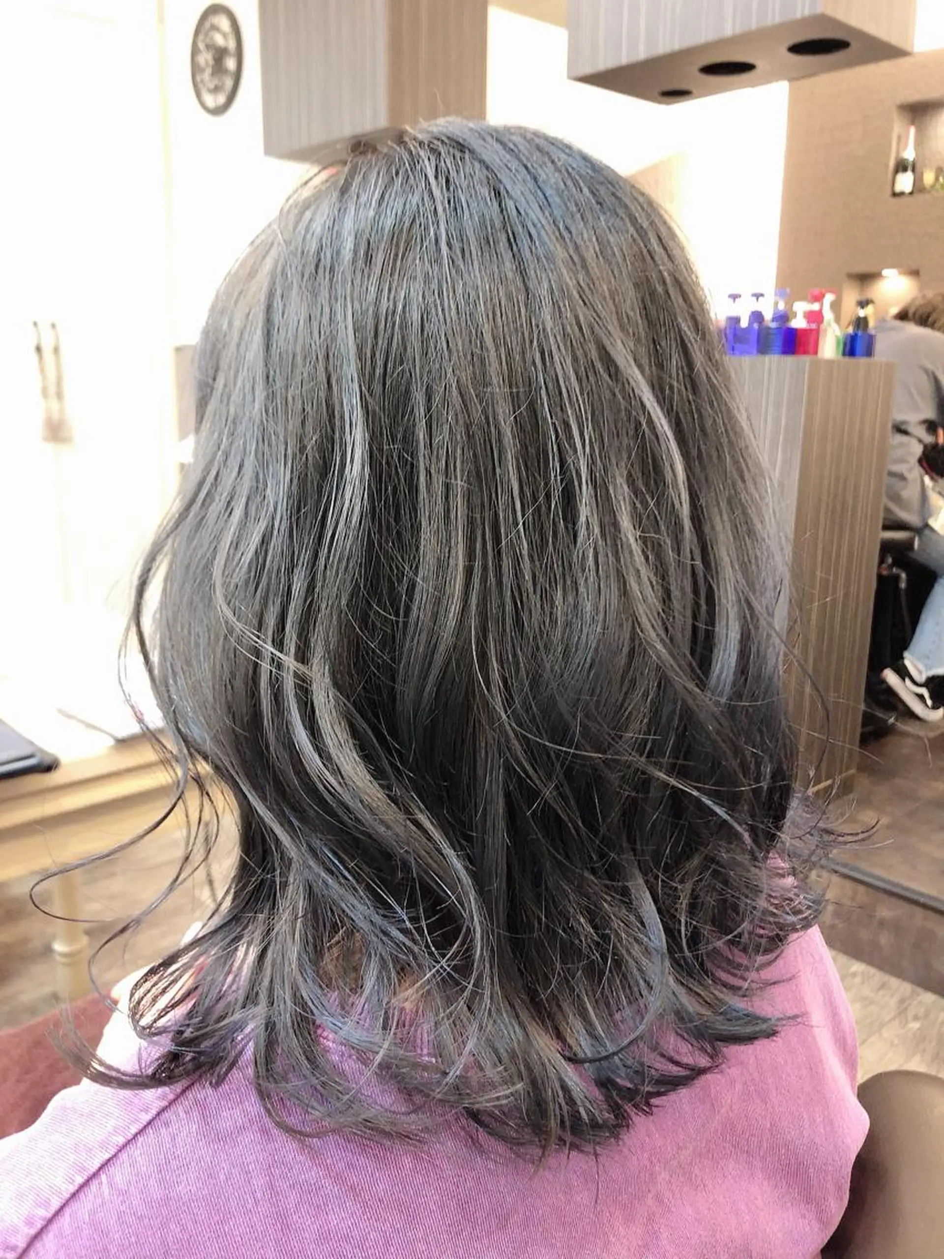 ミディアム カラー ブルーカラー ブルーグレー ダブルカラー 尚平 40代からの 髪質改善専門のその他イメージ