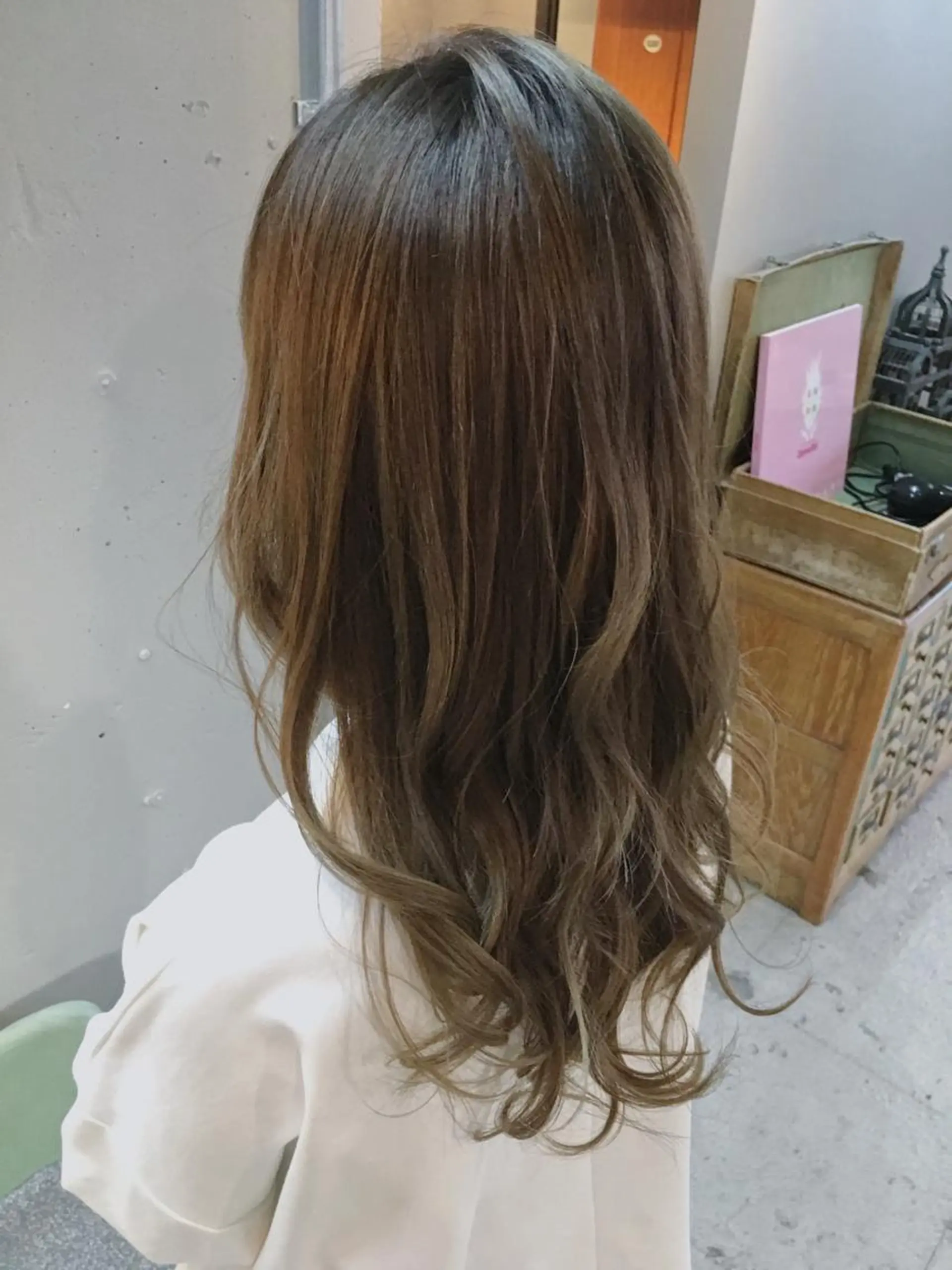 ロング カラー パーマ ブリーチ グラデーションカラー カット ヘアカラー トリートメント 代表 中島貴志のヘアスタイル