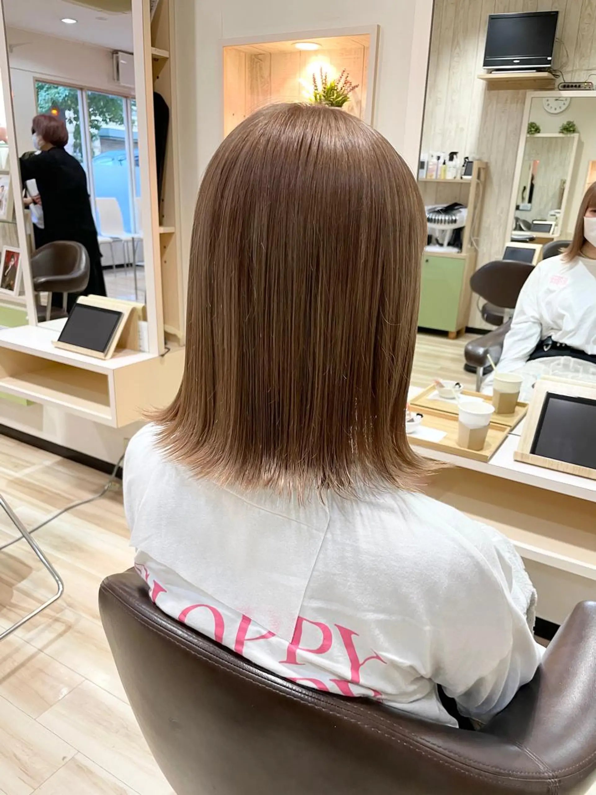 ミディアム カラー 🌈派手髪ハイトーン 🌈鈴木亮太🌈のヘアスタイル