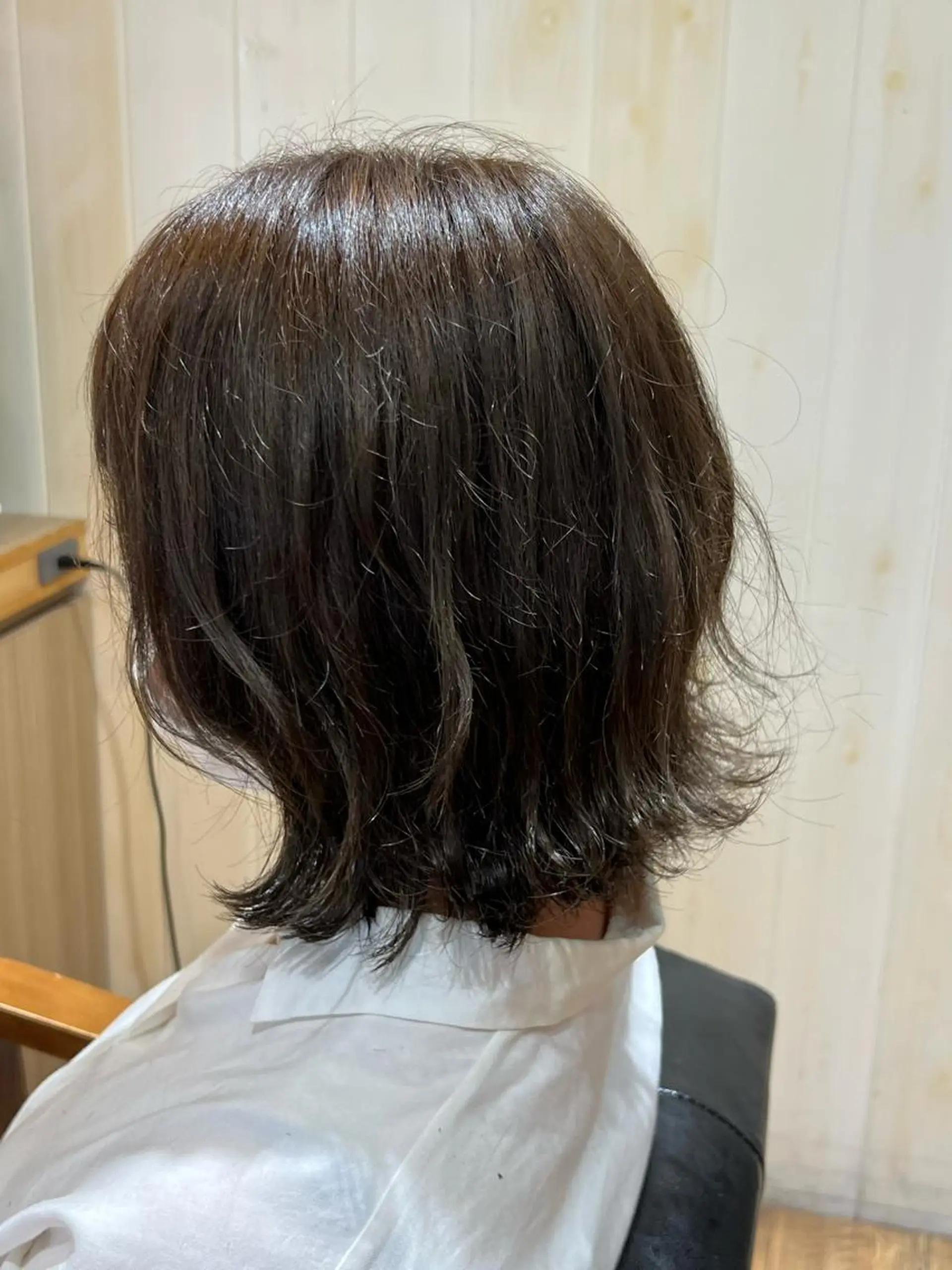 カラー 竹内 愛理のヘアスタイル