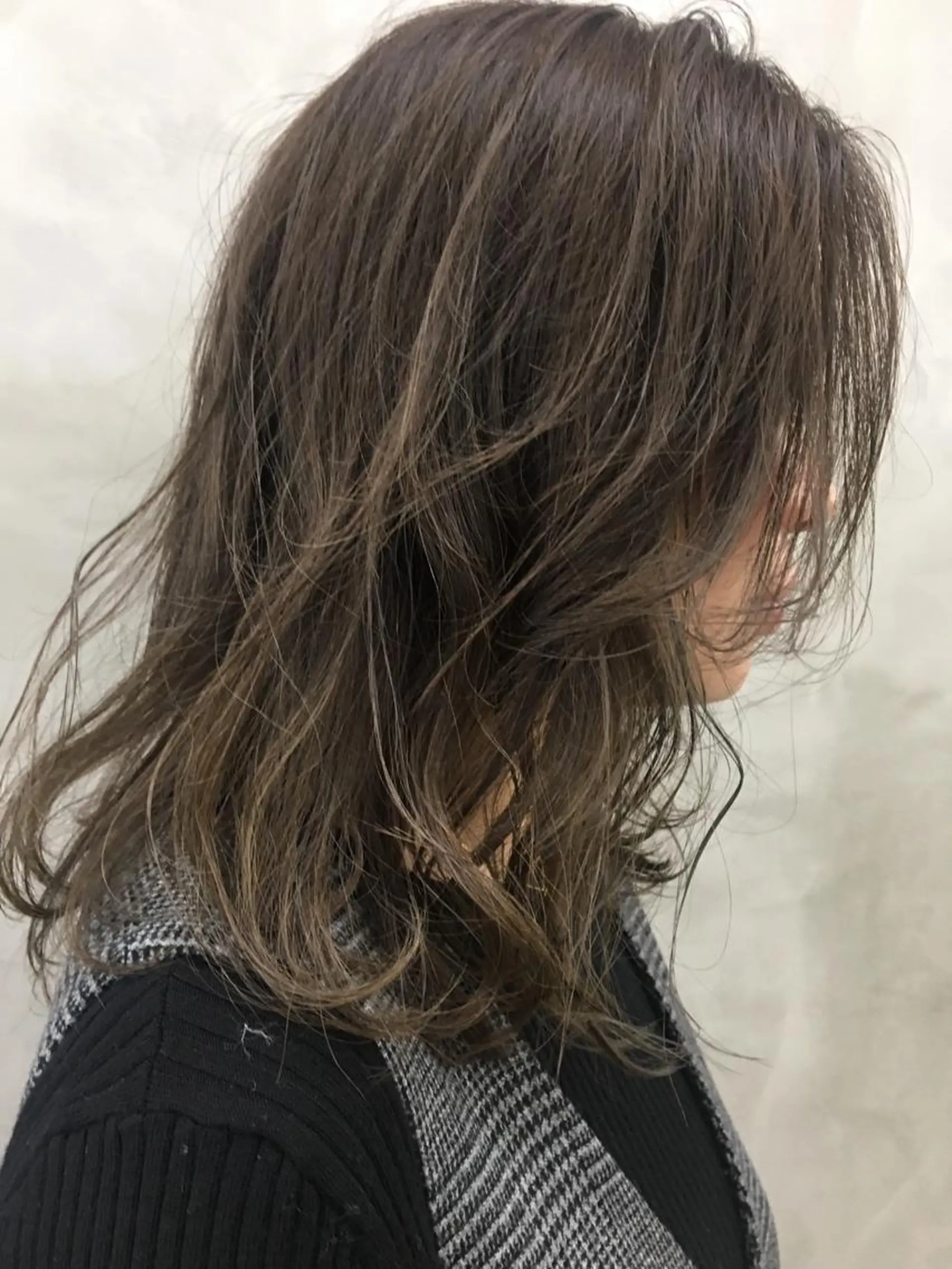 カラー アッシュ ベージュカラー ハイライトカラー ヘッドスパ (女性限定)🍋モエのヘアスタイル