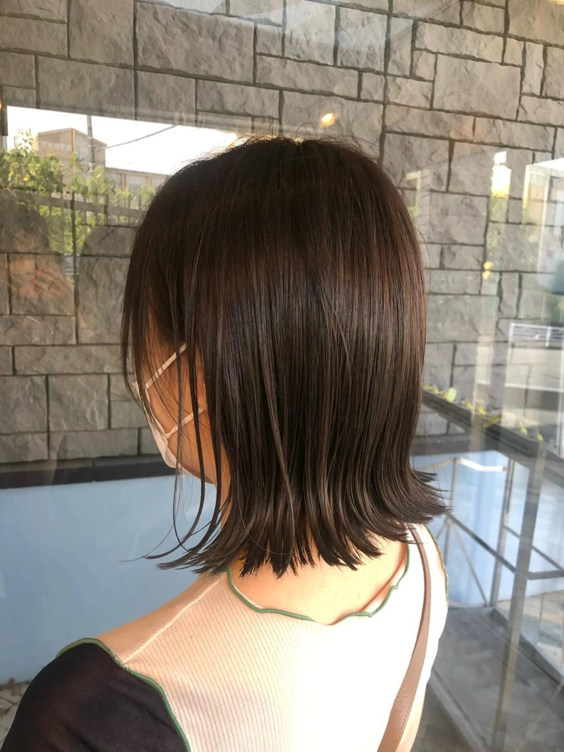 ミディアム ボブ 外ハネヘア kyosuke 透明感カラーのヘアスタイル