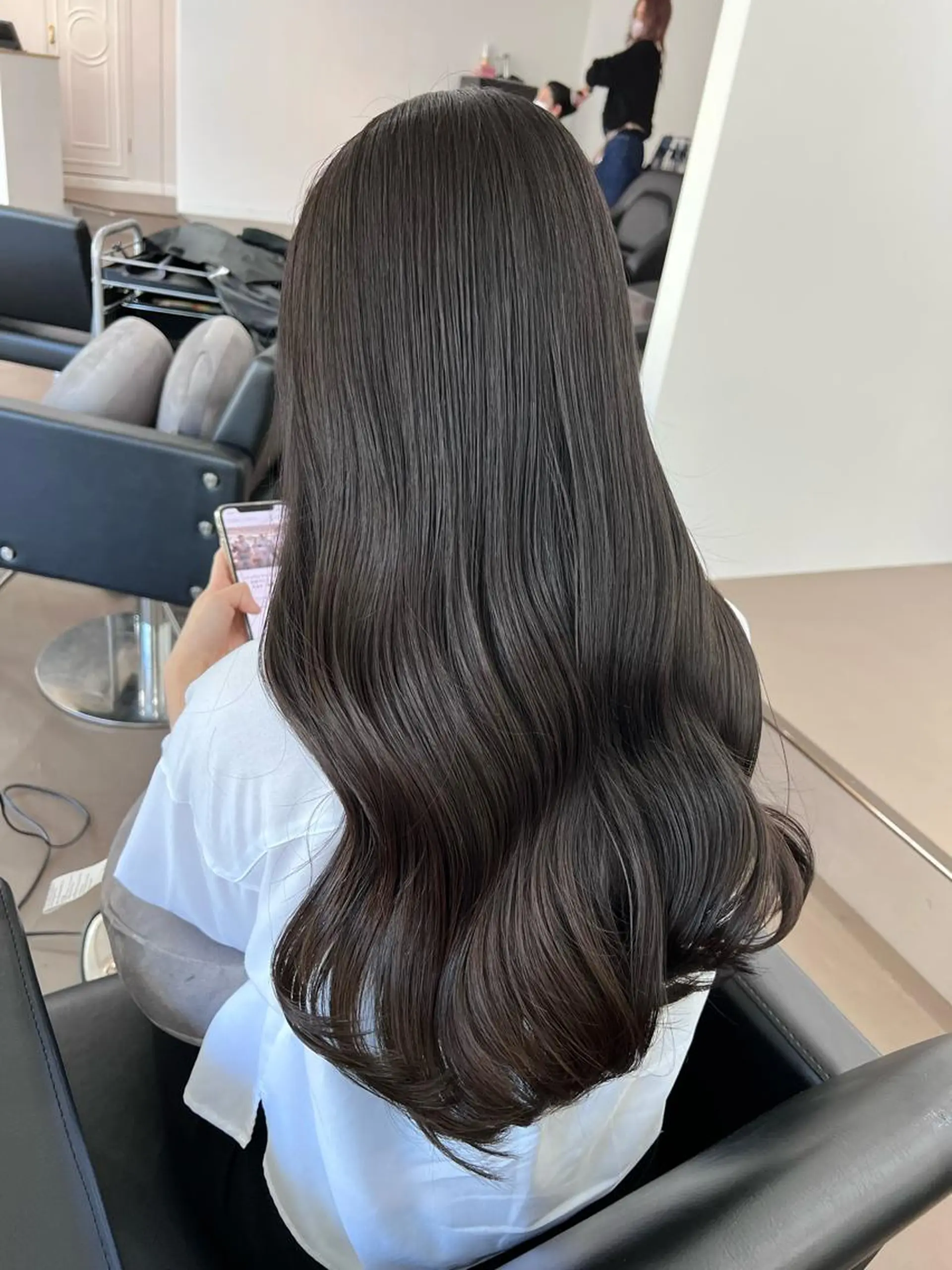 ロング 髪質改善 韓国風ヘア ロング 縮毛矯正 トリートメント カット トリートメント 髪質改善と艶カラー 💎坂田 裕紀のヘアスタイル