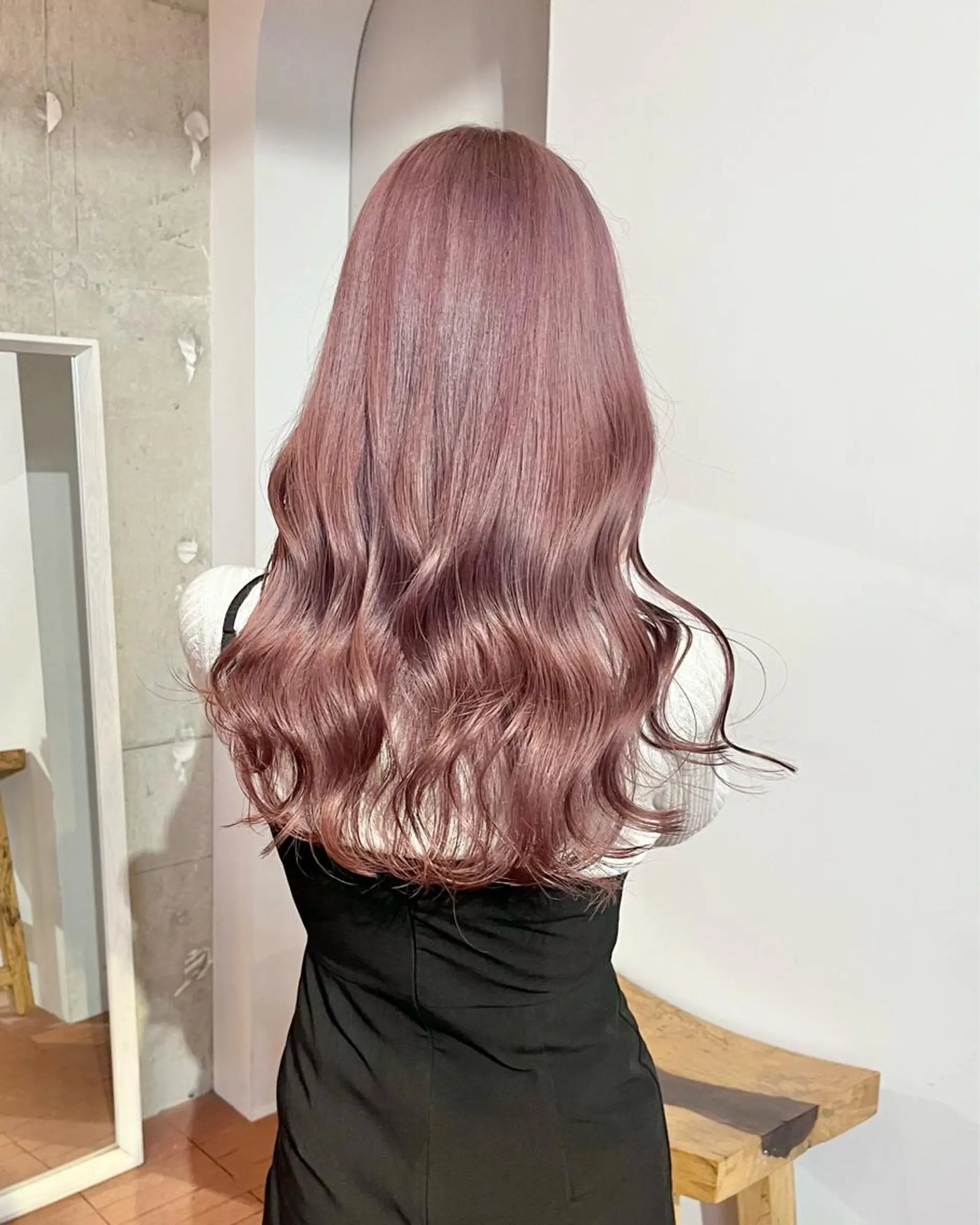 ロング カラー ヘアアレンジ ブリーチ ラベンダーカラー ピンクカラー ピンクラベンダー ヘアカラー トリートメント 🎀taro ブリーチなしカラーのヘアスタイル