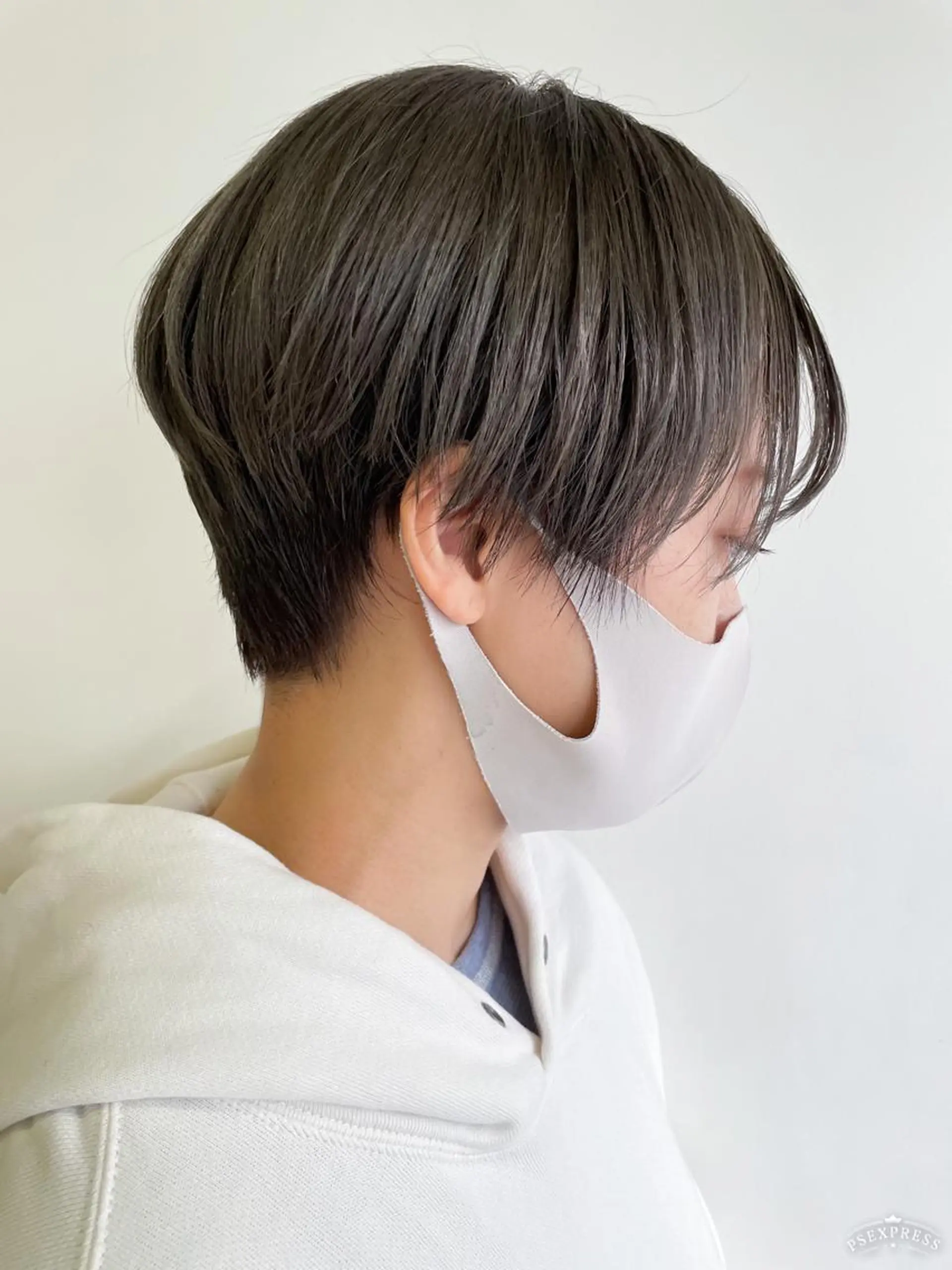 ショート 💜ショート💜 ウルフ、ボブ二色亜美のヘアスタイル