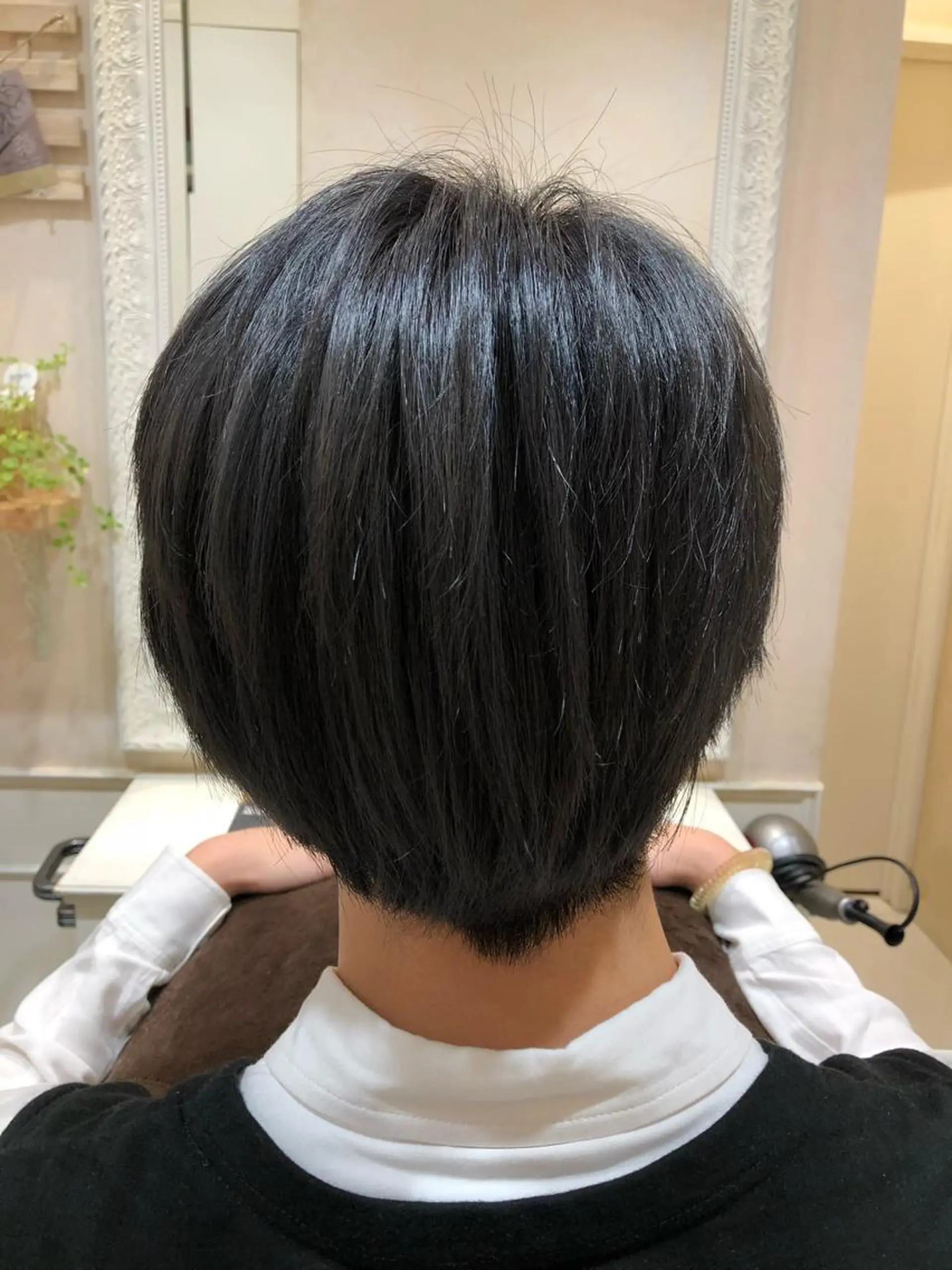 メンズ ツヤ髪カラー💎 佐藤あきのヘアスタイル