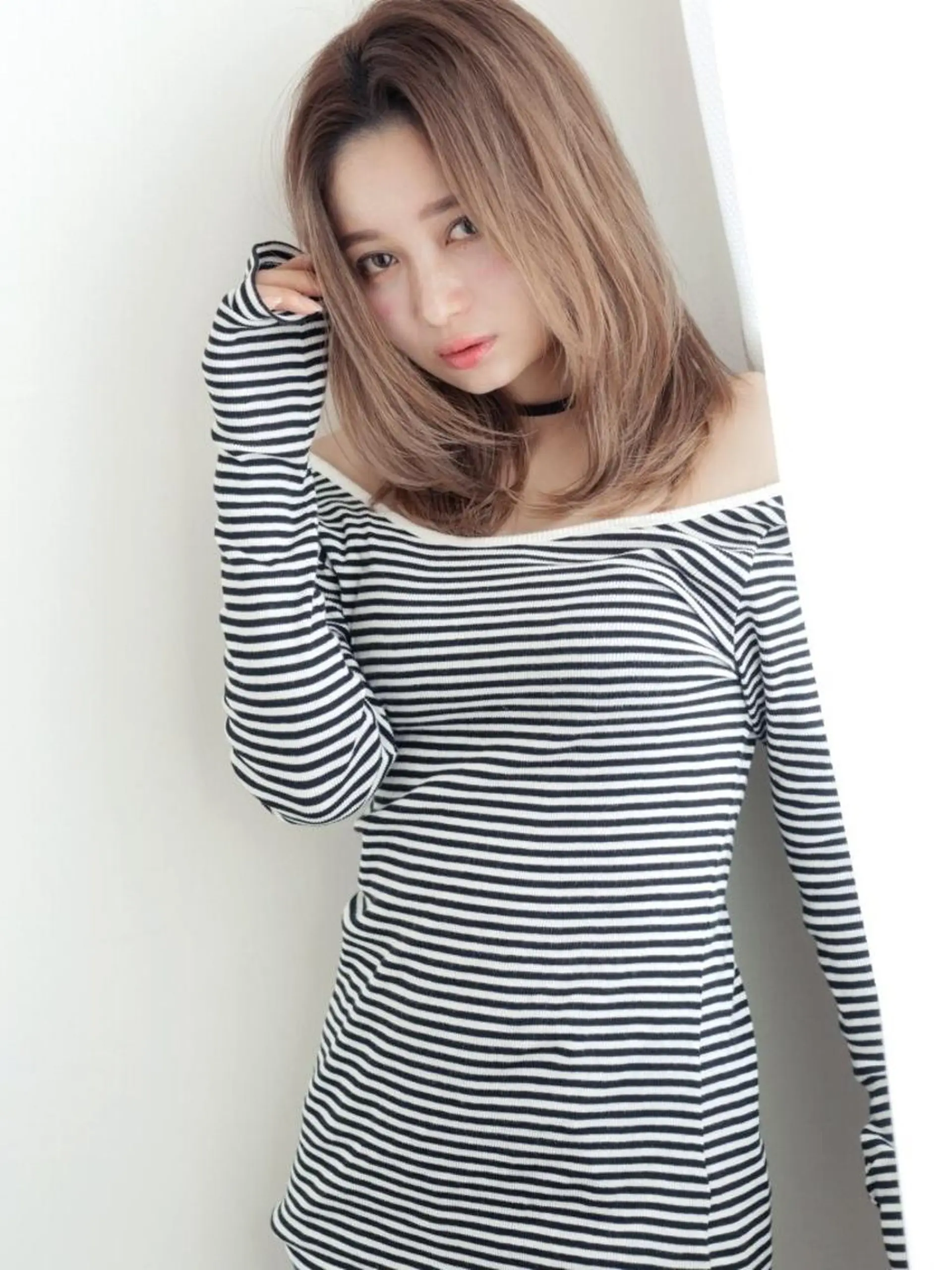 ミディアム カラー パーマ ヘアアレンジ キッズ ネイル マツエク・マツパ カット current所属・✨落ち着いた接客 💡高橋優也💡のヘアスタイル