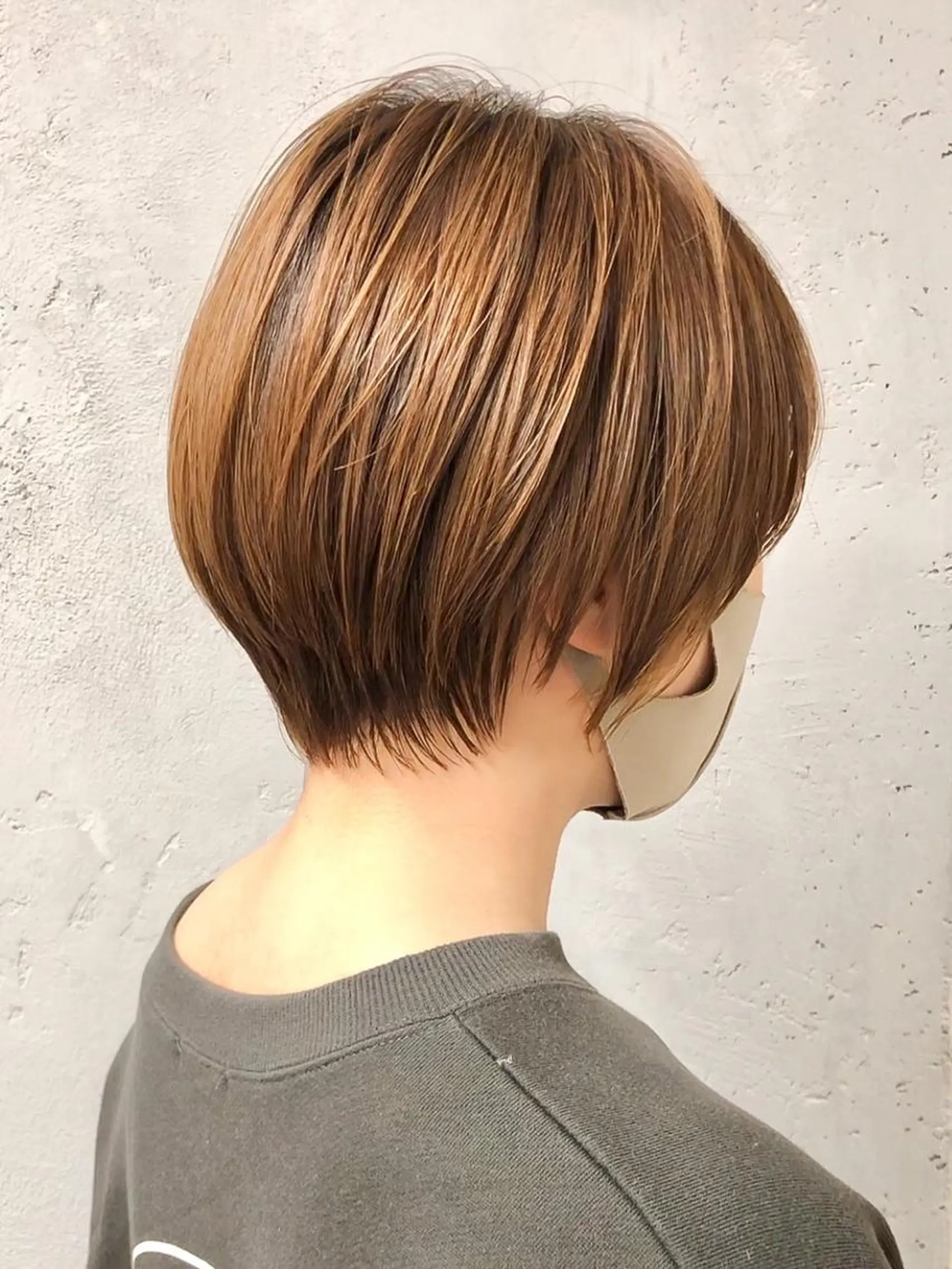 ショート ボブ 伸ばしかけ 長谷川 駿のヘアスタイル