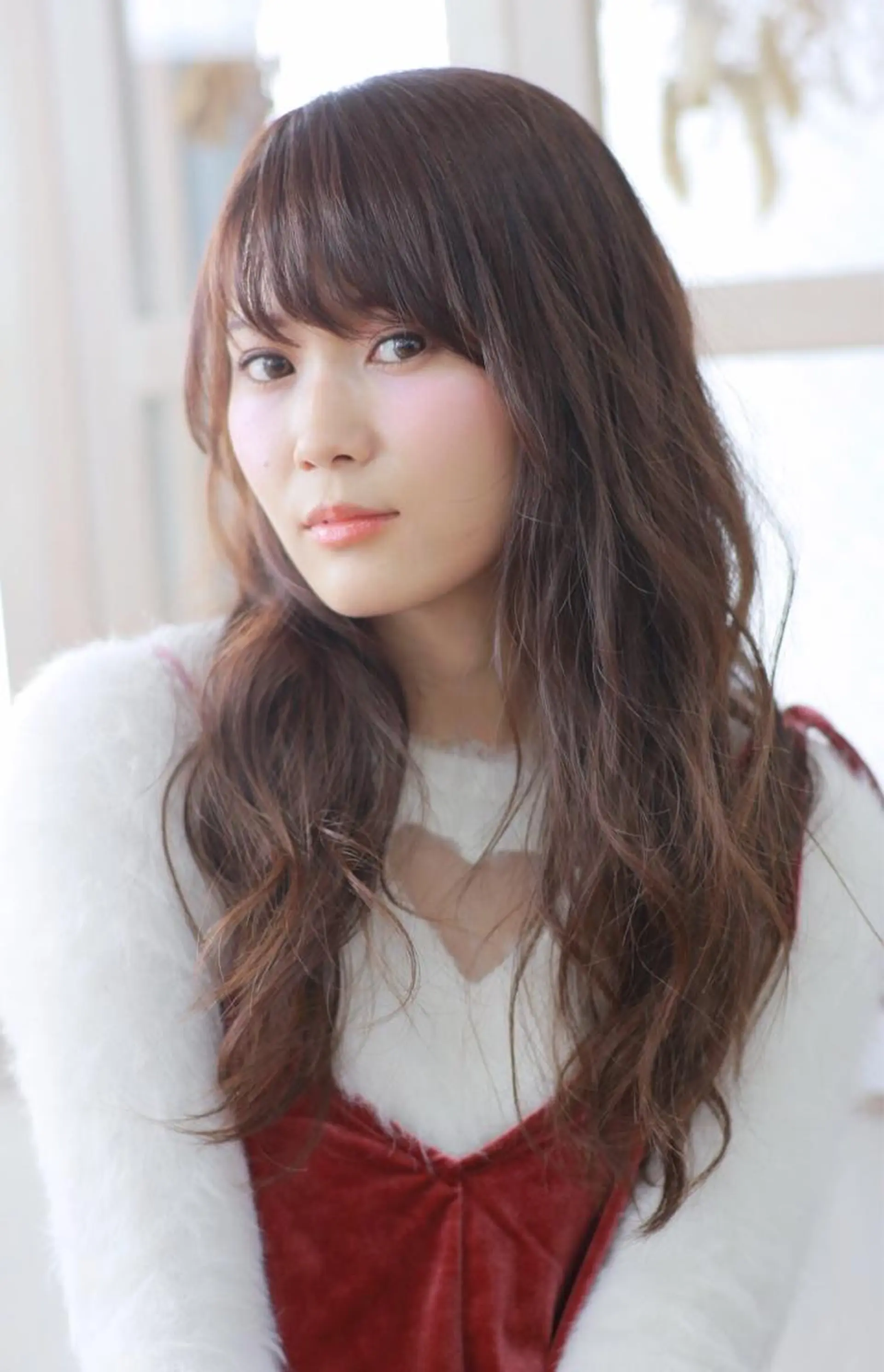 ロング カラー パーマ ヘアアレンジ グラデーションカラー 外国人風カラー ロング 推し活専用 【派手髪】飯野ゆかりのヘアスタイル