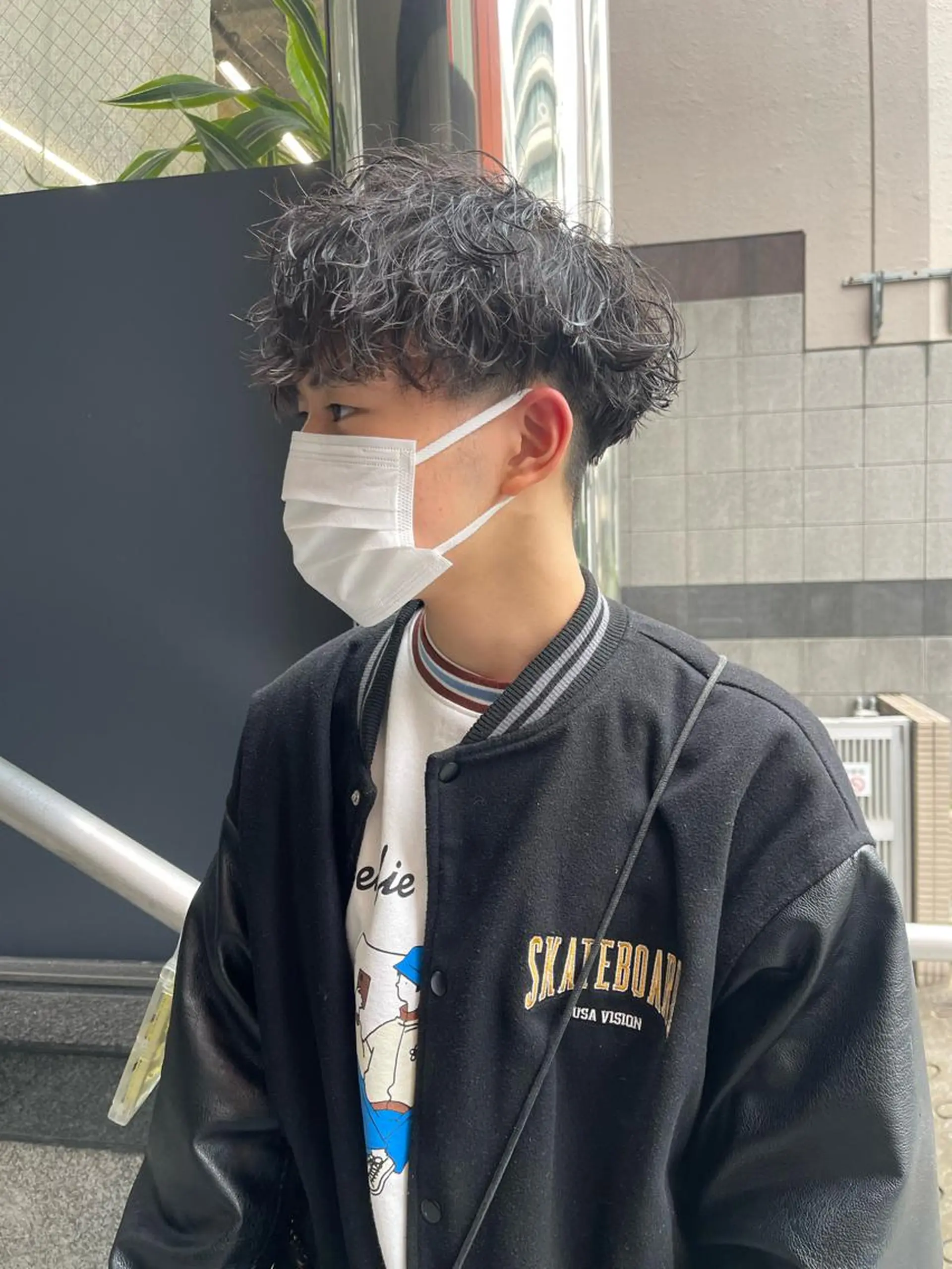 ショート パーマ メンズ メンズパーマ ツイストスパイラルパーマ スパイラルパーマ カット パーマ 早瀬裕之 パーマのヘアスタイル