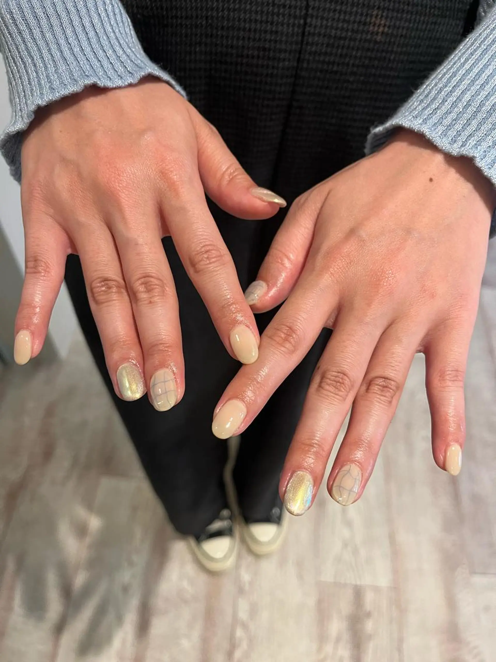 ネイル une／YUKINA 🫧大人nuanceのネイルデザイン