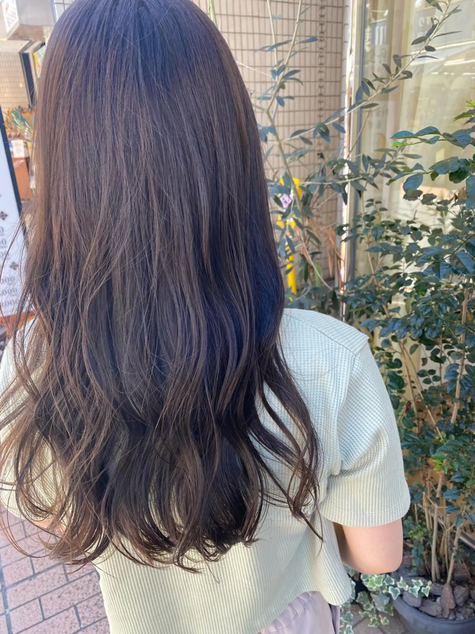 ロング カラー カット ヘアカラー 宮内 真乃のヘアスタイル