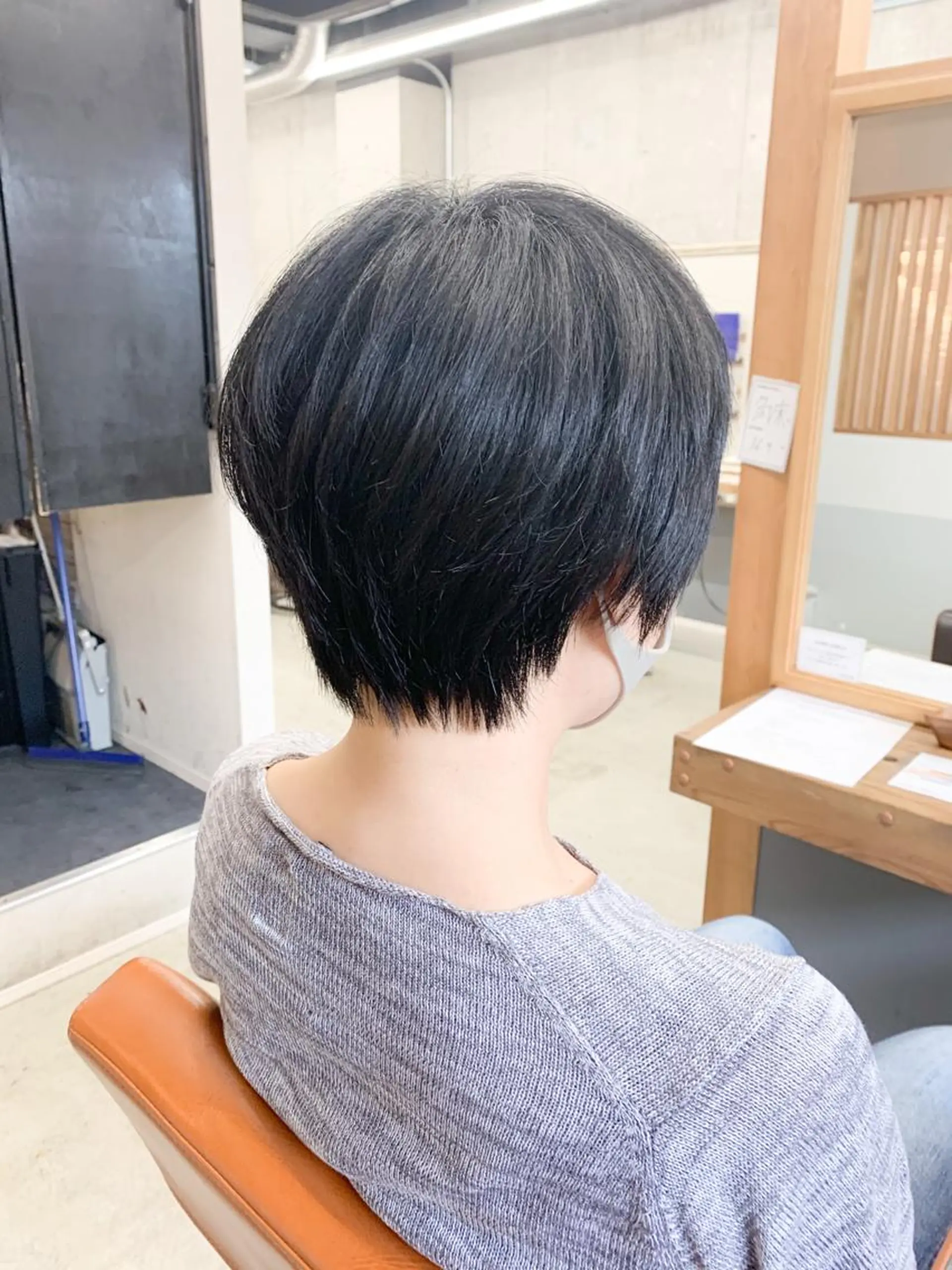ショート カラー パーマ ヘアアレンジ メンズ キッズ ネイル マツエク・マツパ センターパート メンズインナーカラー アディクシーカラー ボルドーカラー ダブルカラー 角床直哉 カラーカットNO 1のヘアスタイル