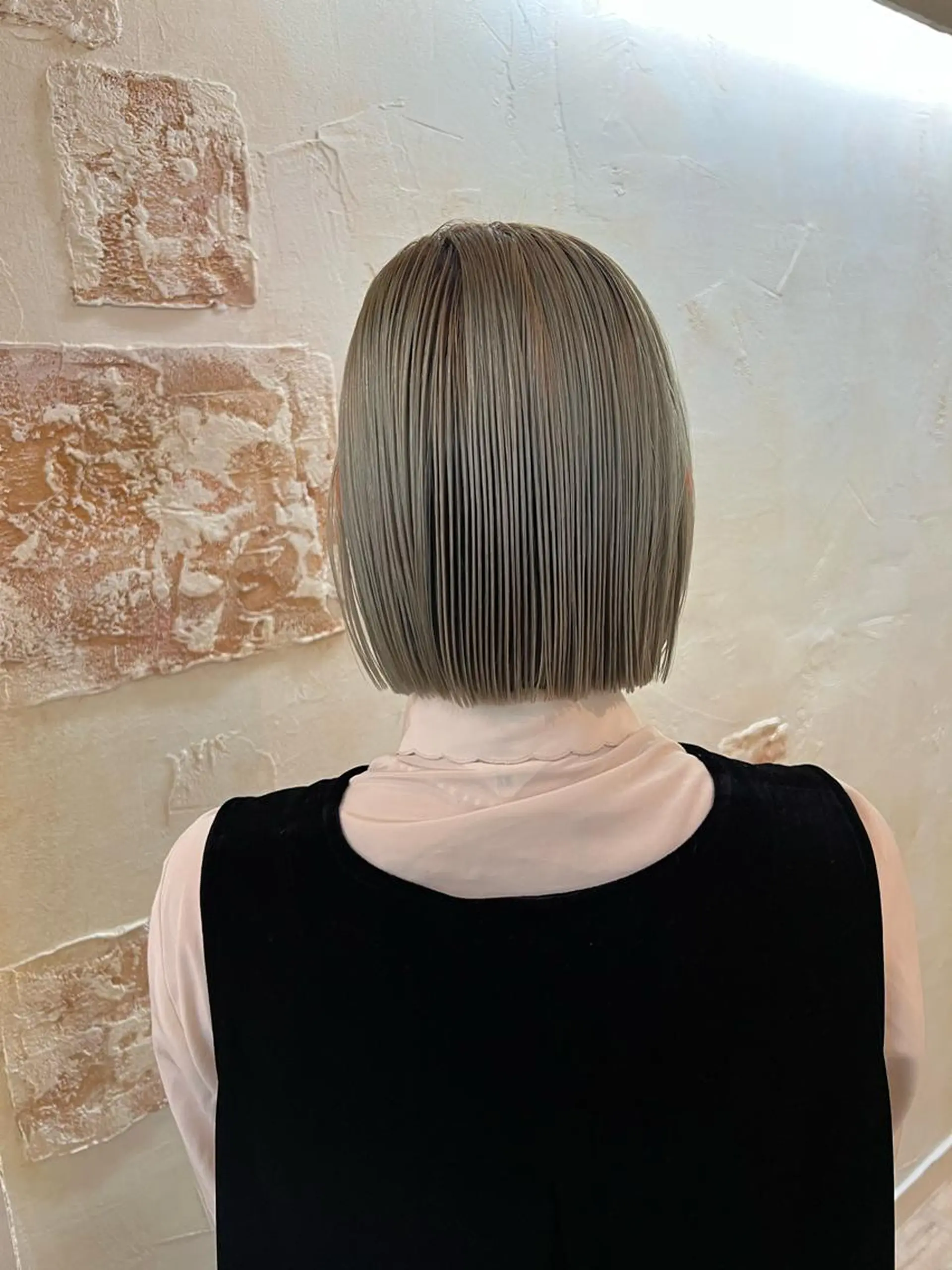 ショート 退色まで透明感ある ダブルカラー/リクのヘアスタイル