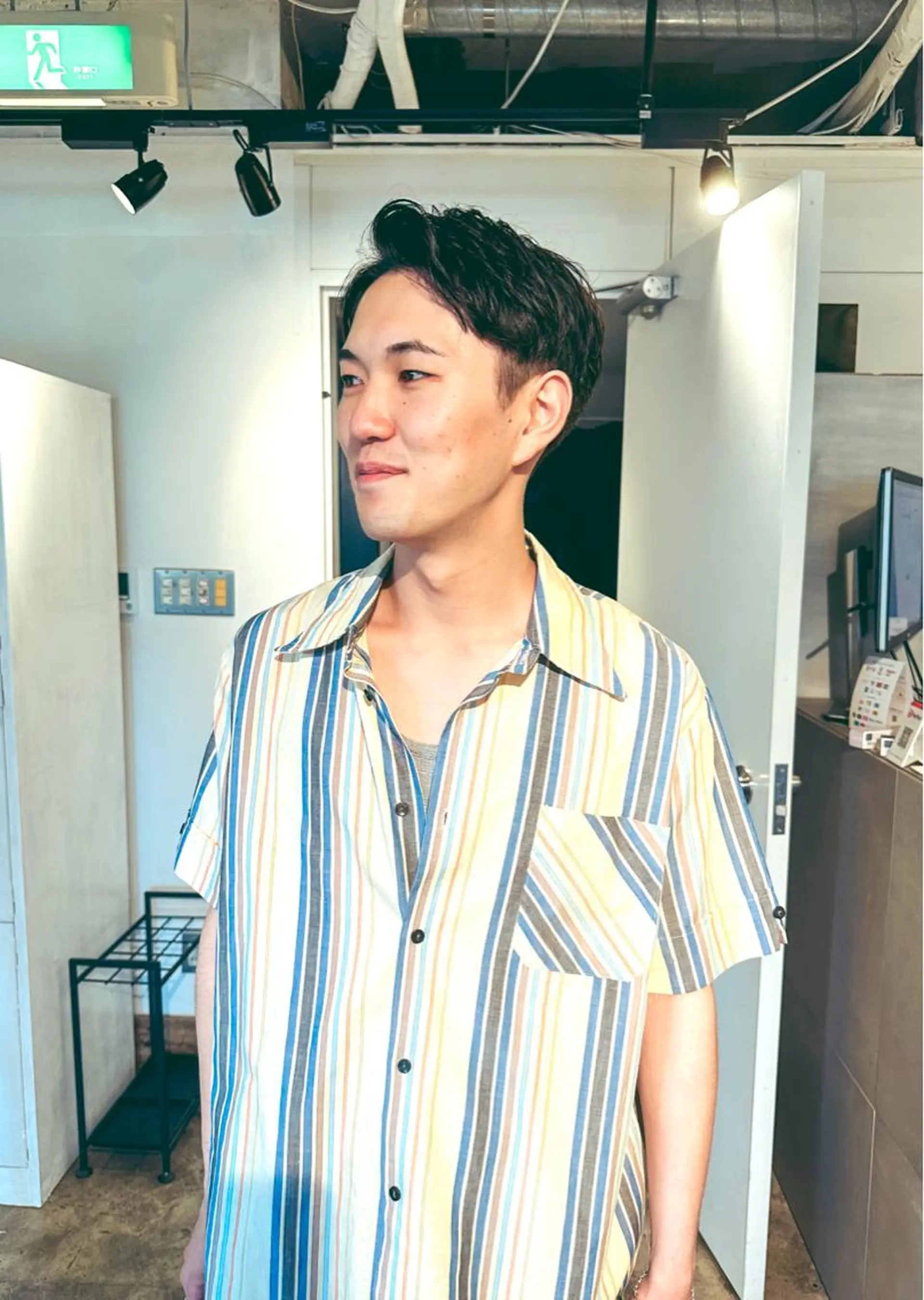 メンズ ビジネス メンズパーマ メンズツイストパーマ 波巻きパーマ ツイストパーマ カット 骨格補正施術/メンズ 専門美容師/YUYAのヘアスタイル